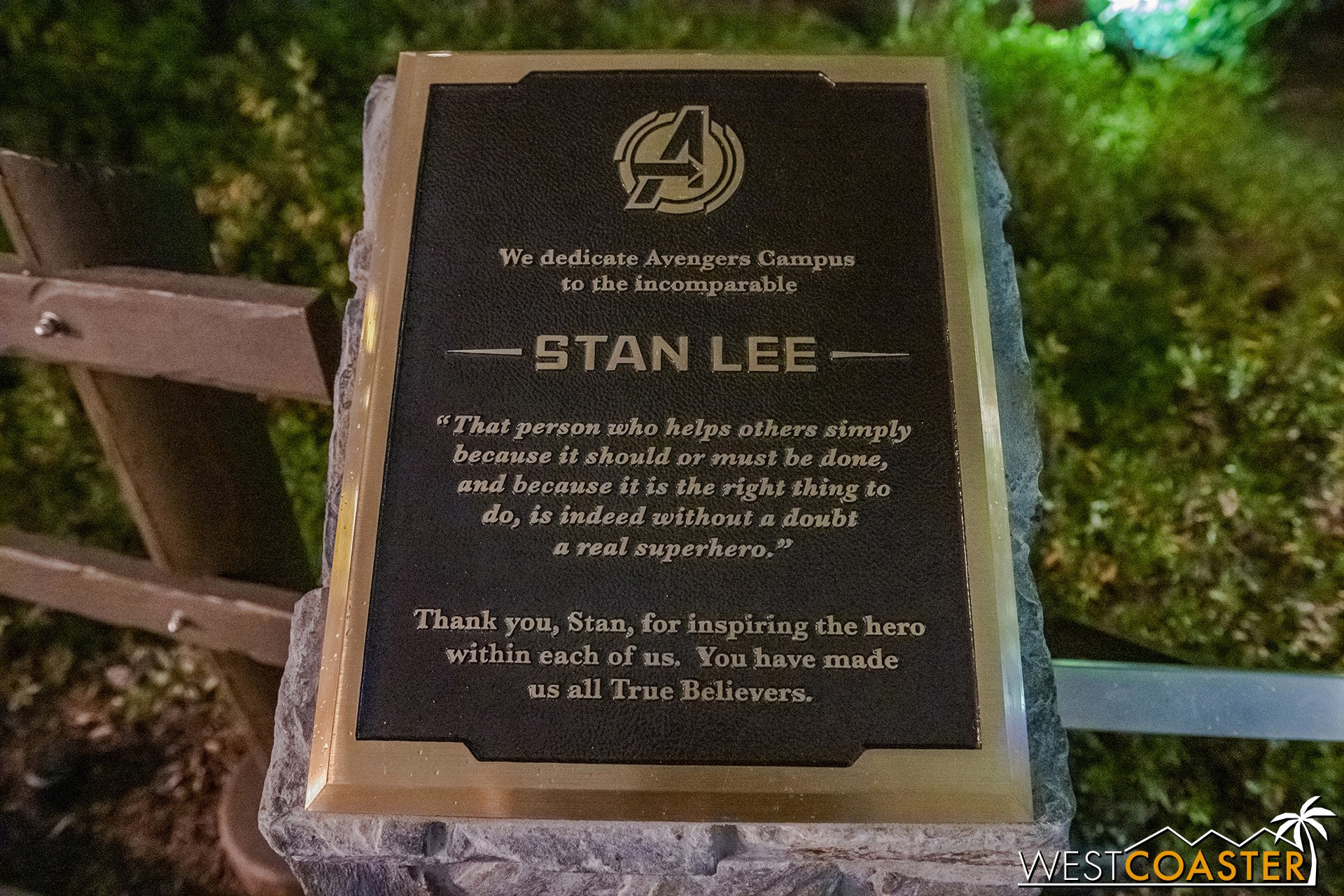  Here’s a close-up of the plaque dedicated to the great Stan Lee. 