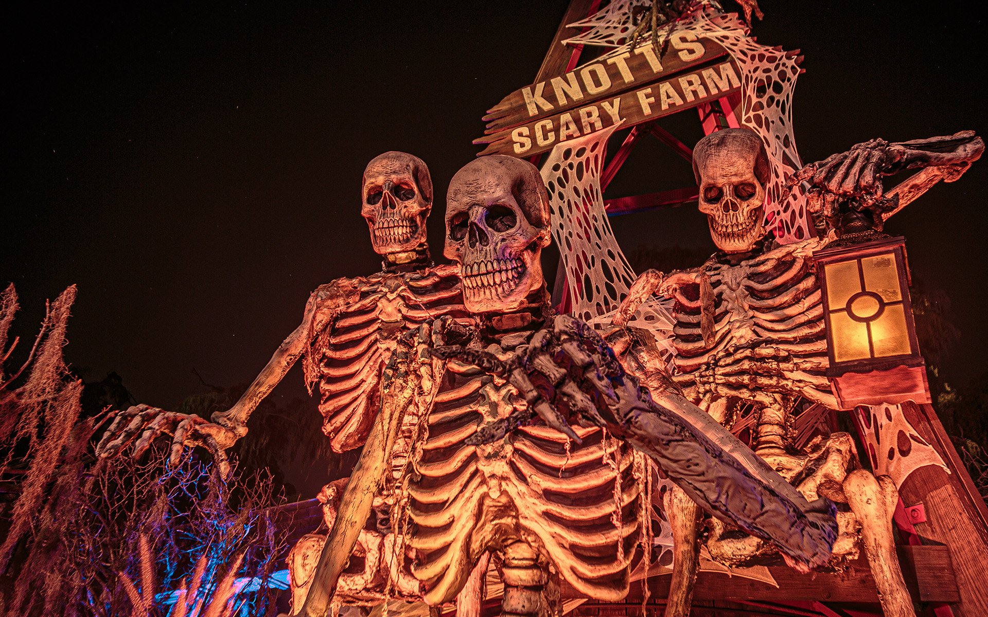 Guests Trapped on Terrifying Disney Dark Ride - Inside the Magic