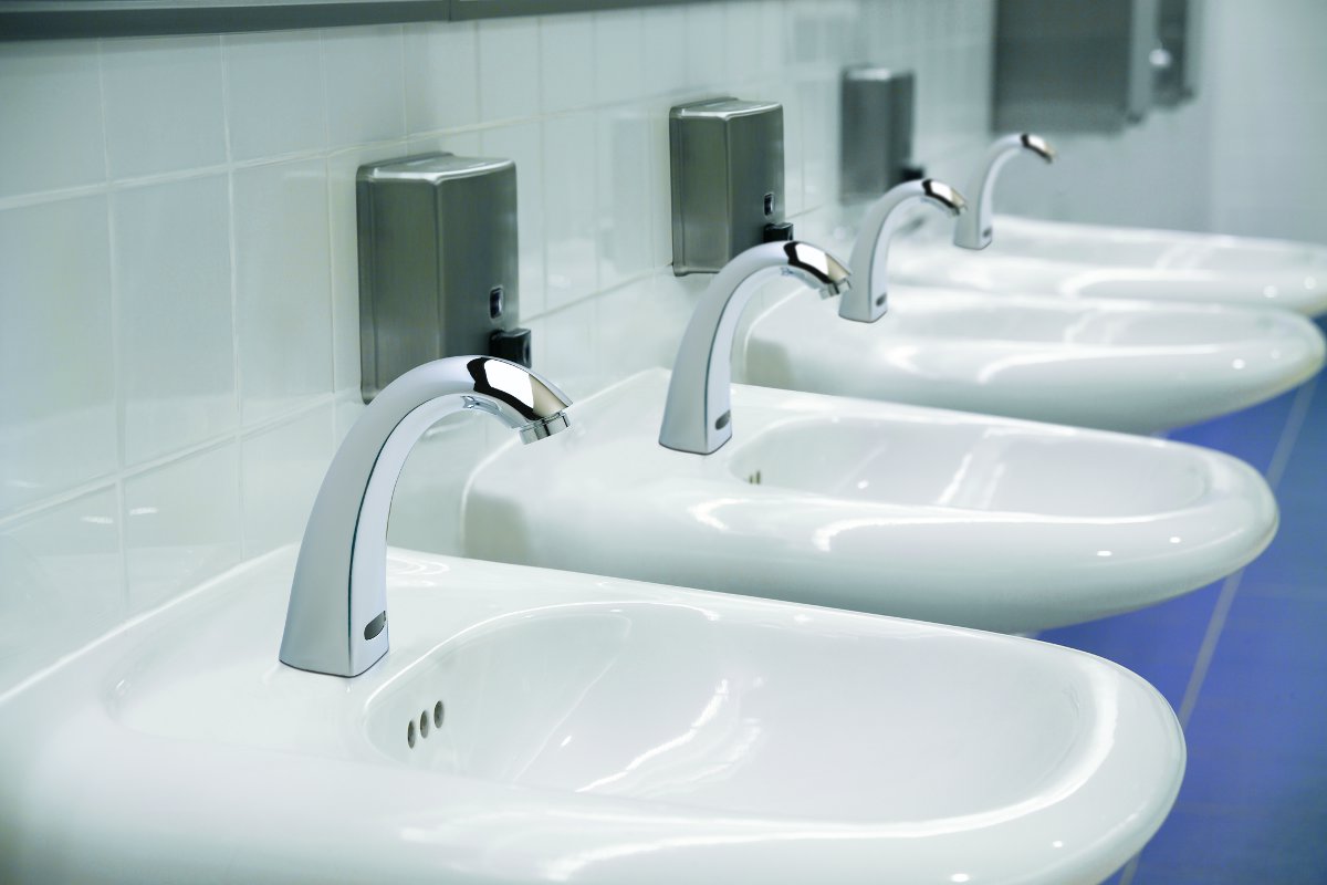 Delta+Commercial+-+H2Optics+Faucets+Concept.jpg