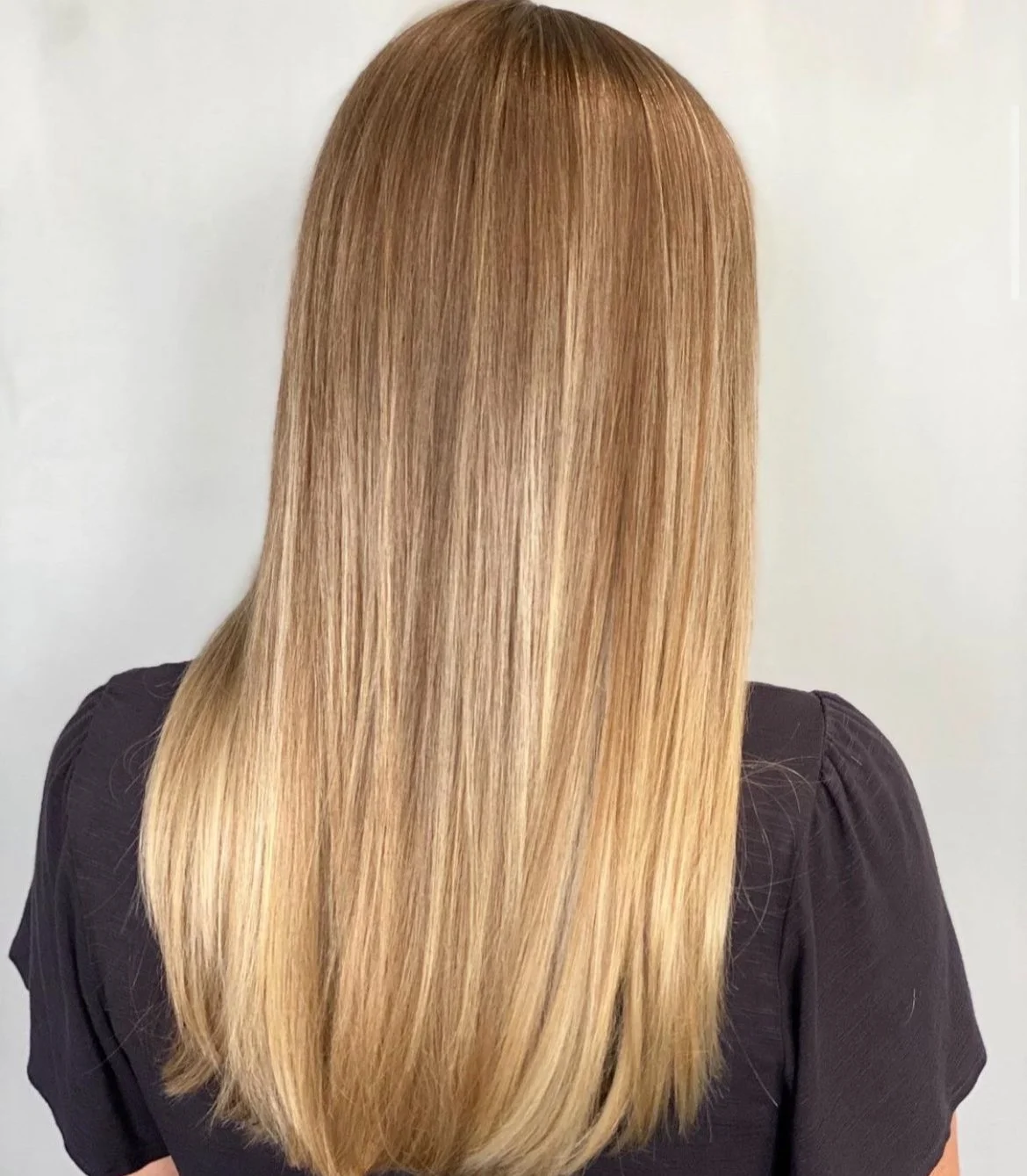 Cabello's Salon