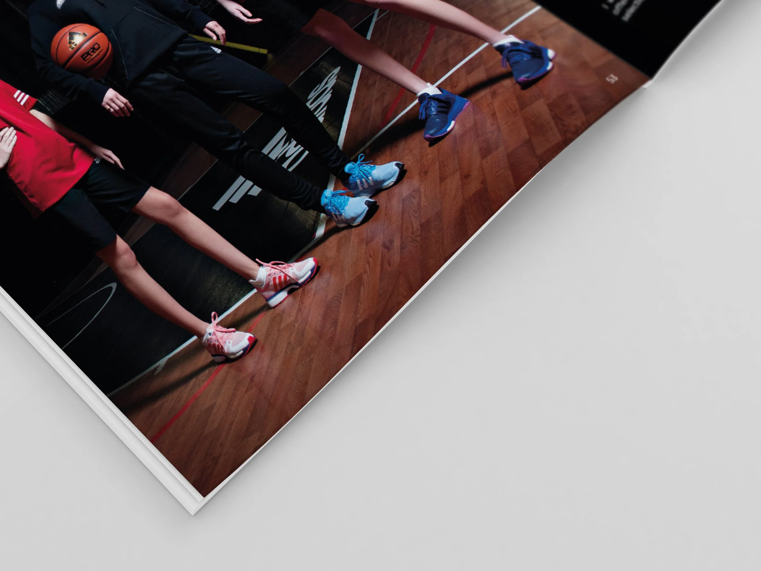Square Magazine 7b.jpg
