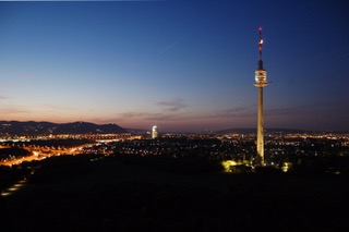 Donauturm_Nacht.jpeg