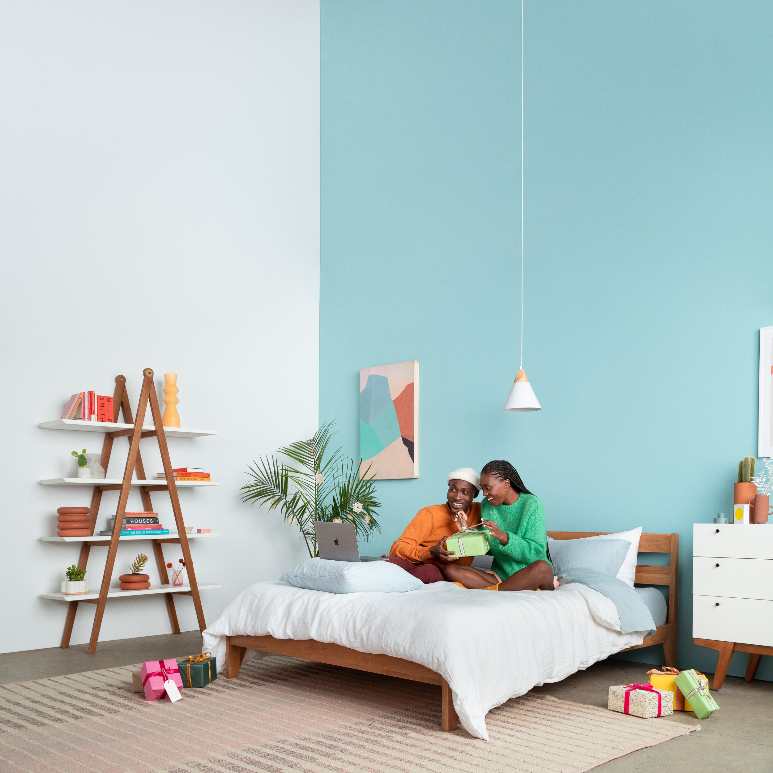 PlayfulModern_Holiday_Lifestyle_06039_Extended.jpg
