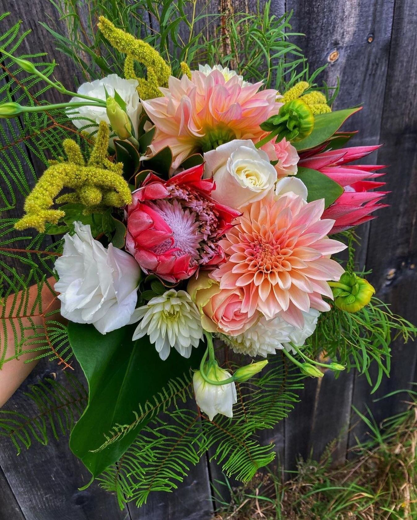 April Showers bring May flowers. So what better month to showcase some of the amazing florists we have the pleasure of working with and highlight their distinct styles! 

Next up is @petalandstemdesign ! Katie loves using wild, local and sustainable 