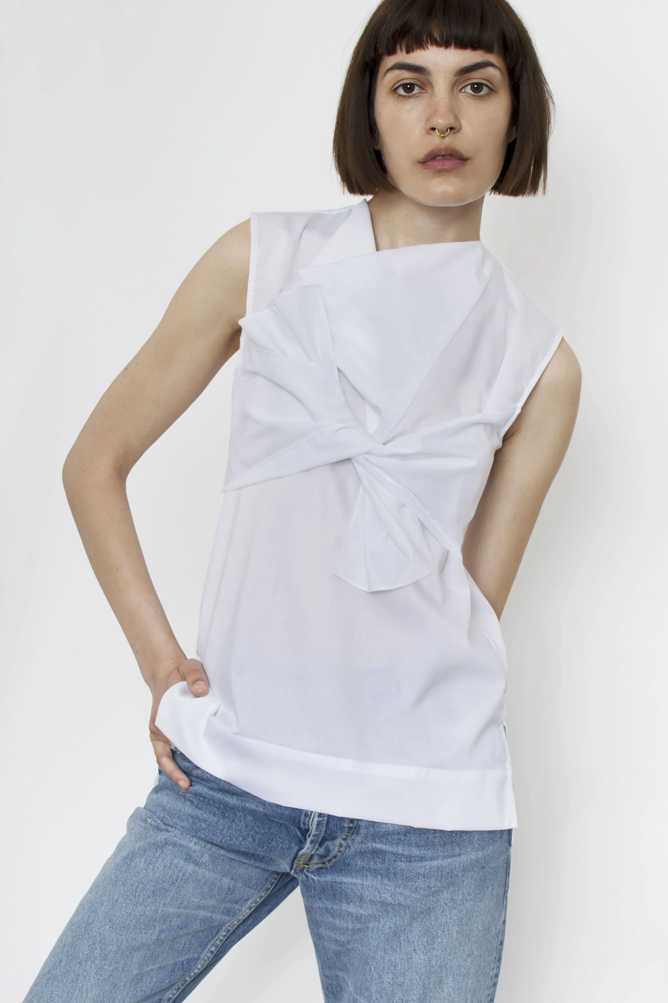 s1-206_white_closeup2.jpg