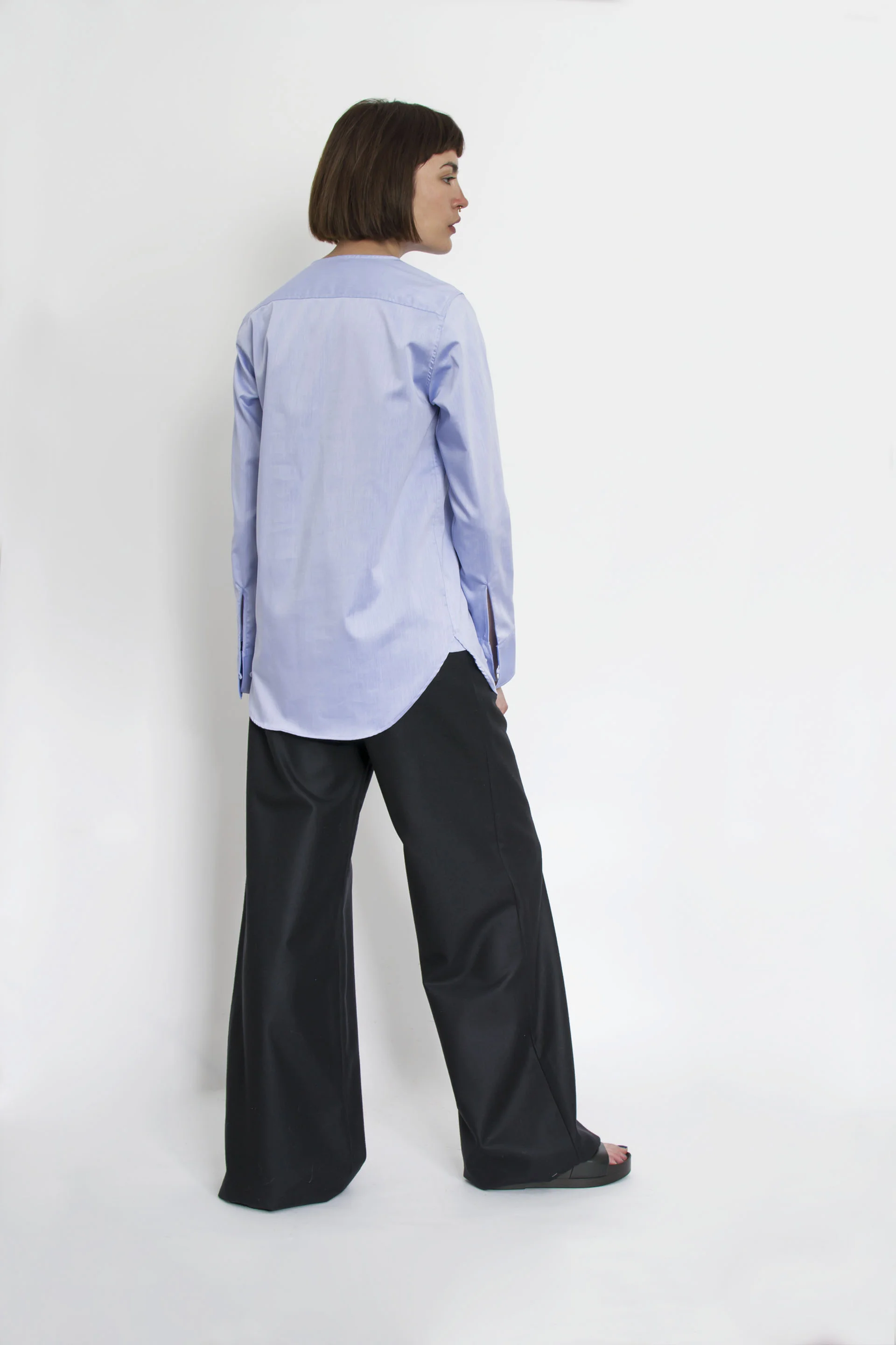 s1-204_blue_back.jpg