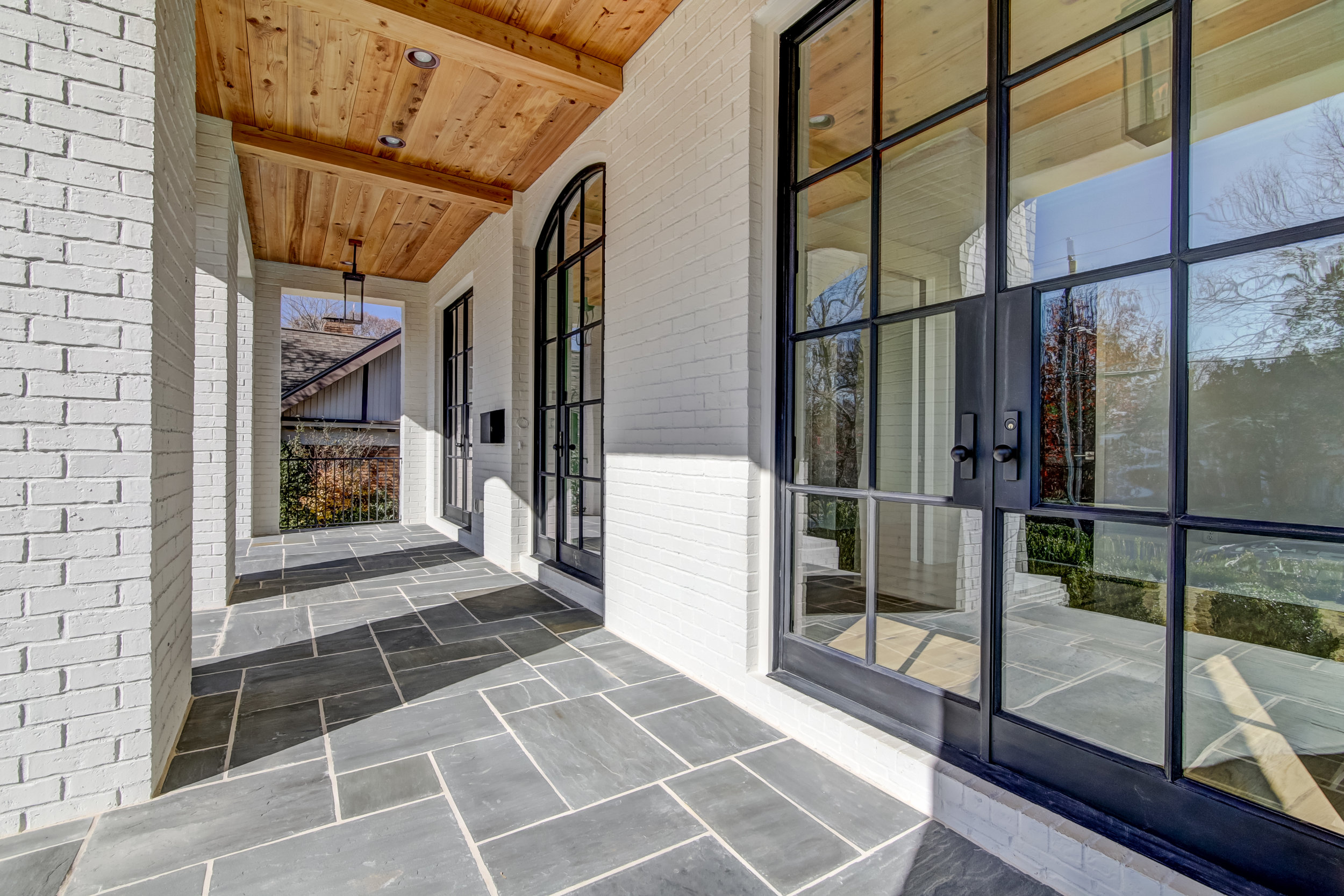 654 Park Dr NE_hi-45.jpg