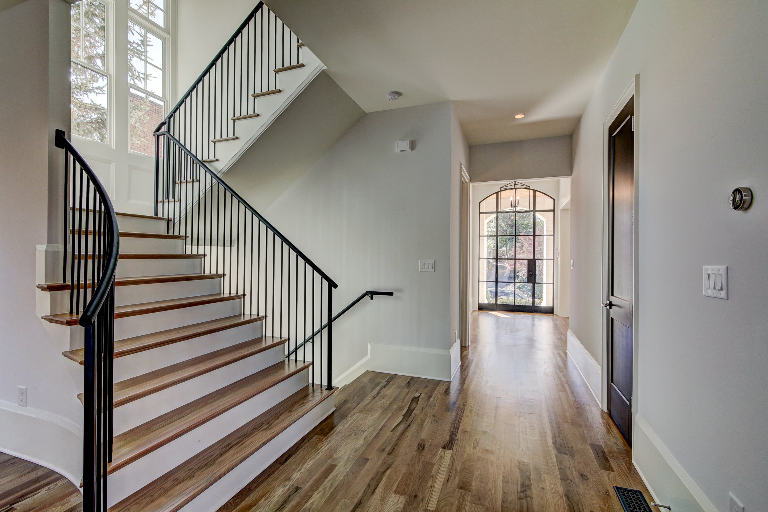 654 Park Dr NE_hi-29.jpg