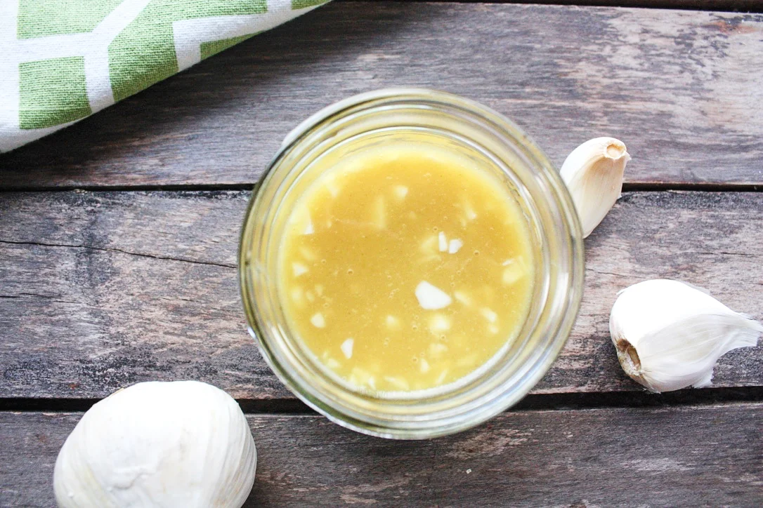 Creamy Garlic Dressing