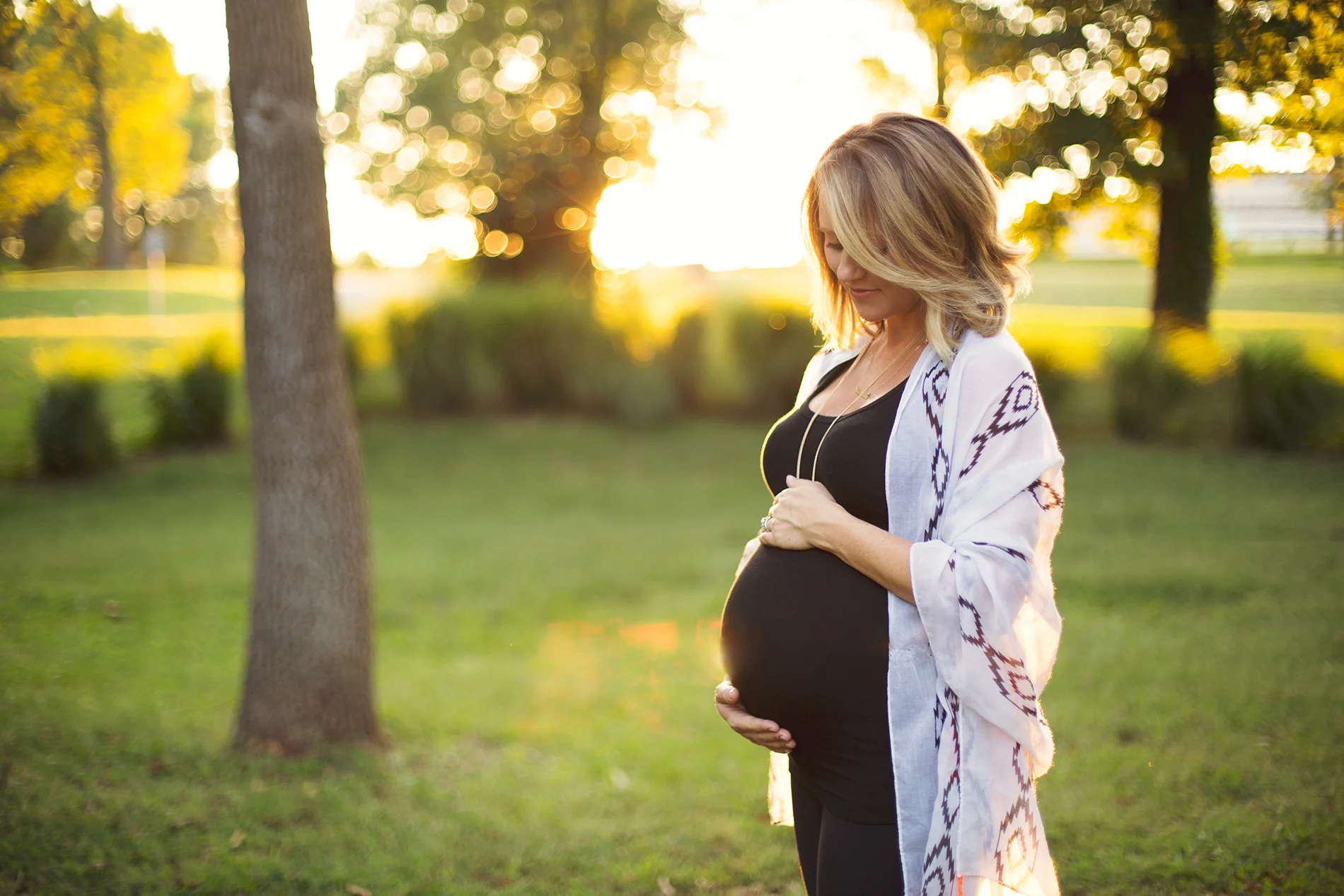 northwest-rogers-bentonville-arkansas-maternity-newborn-session-photos-sunny-skaggs-photography017.jpg