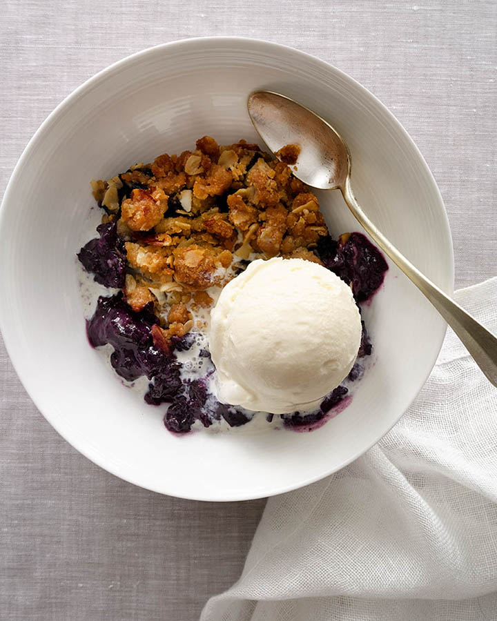 Blueberry_Crisp_00032.jpg