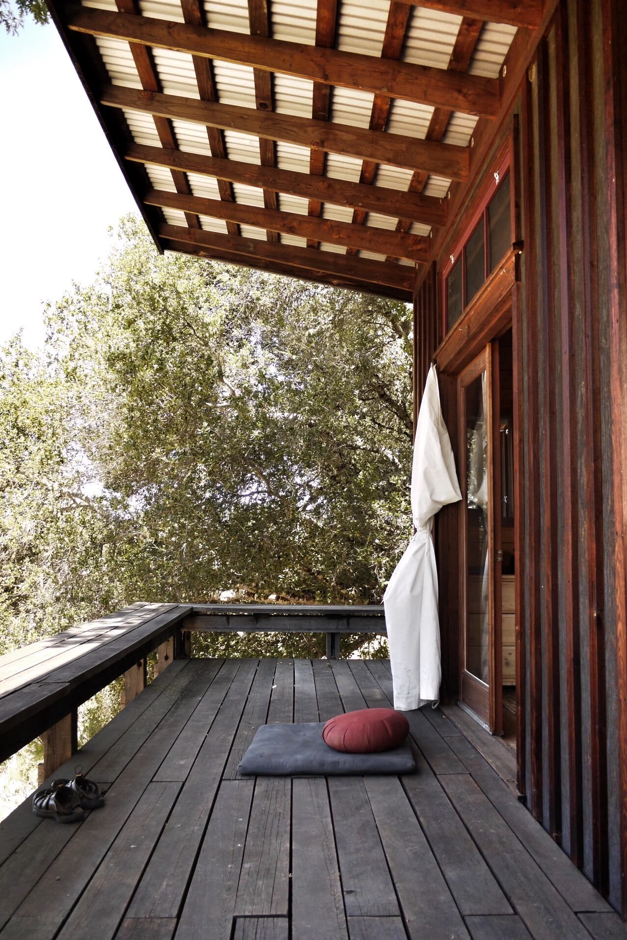 Cabin1.jpg