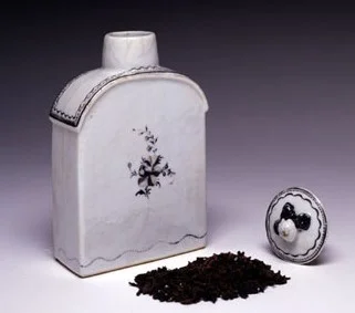 Tea caddy, 18th century (0005.1892)