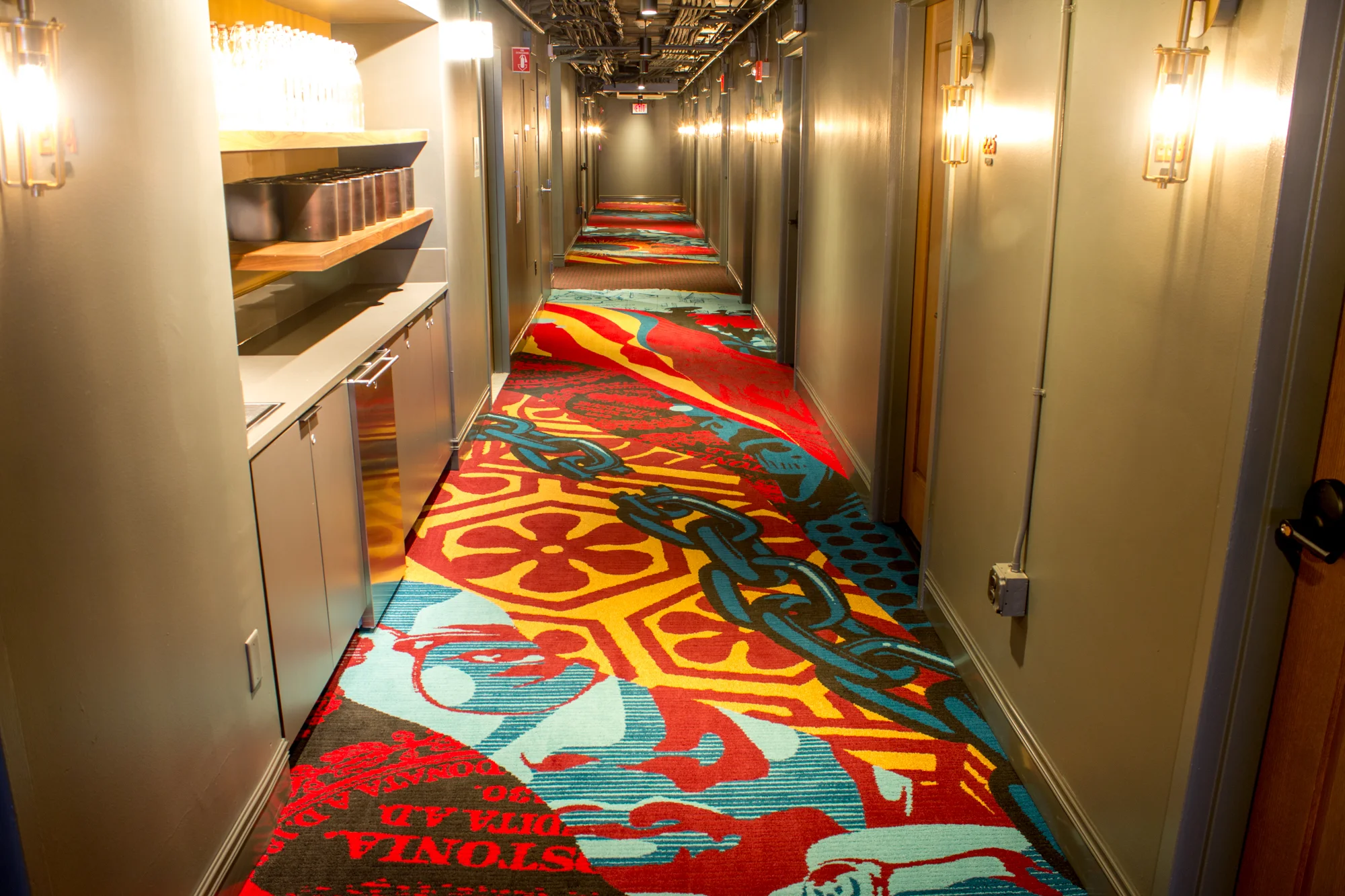 Revolution Hotel