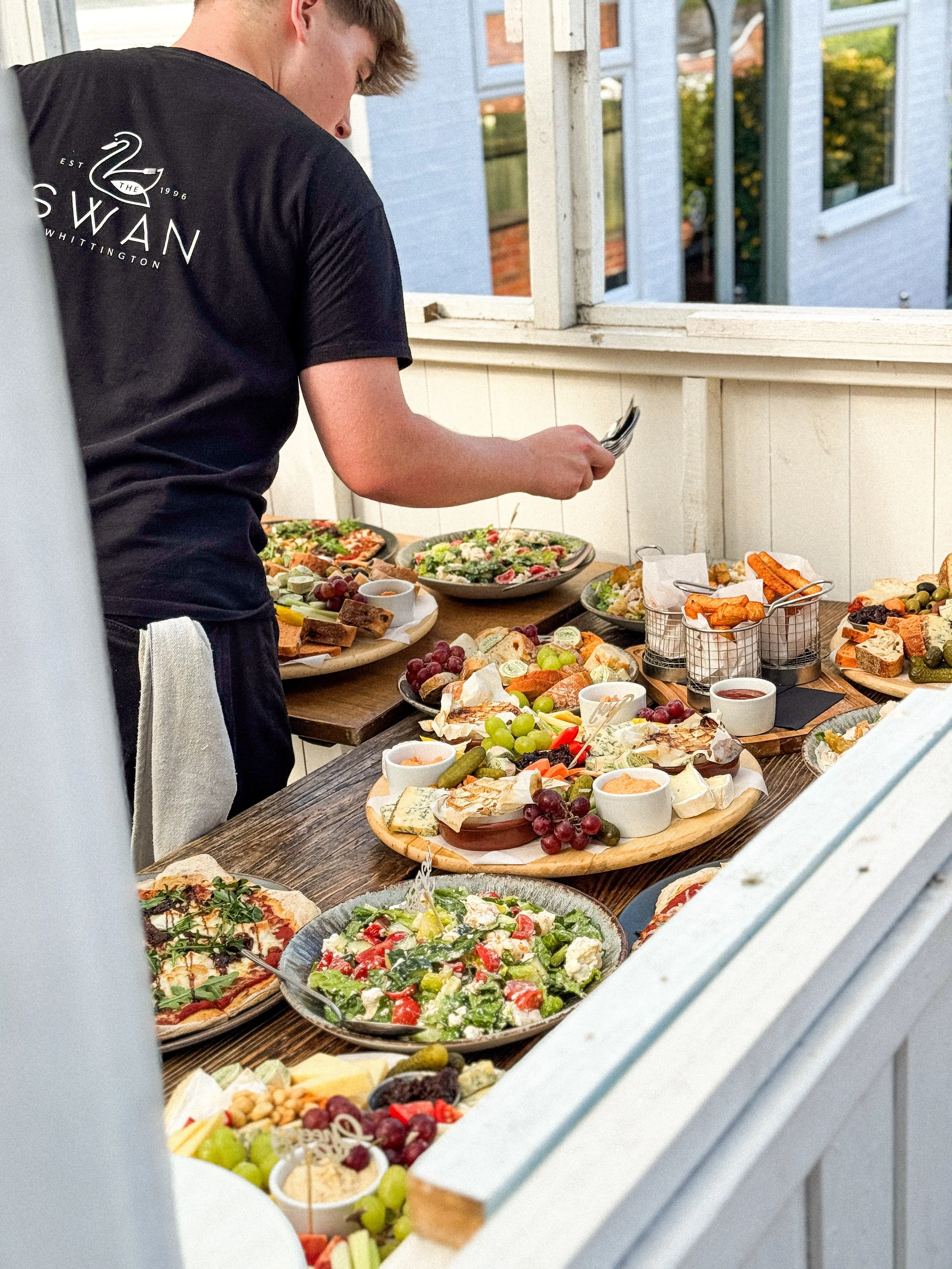 Gallery — THE SWAN