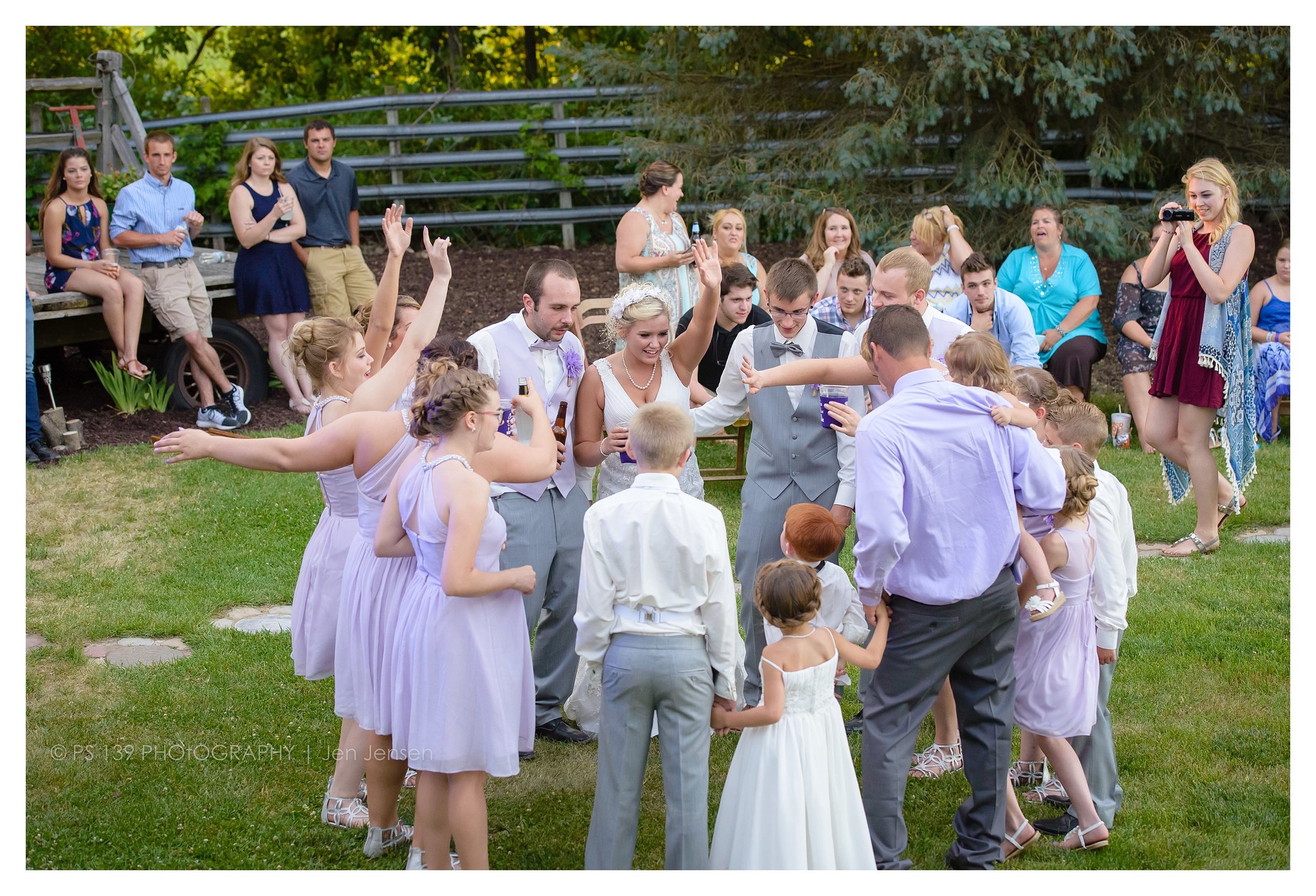 oregon Illinois oak lane farm wisconsin wedding photographer bayfield wi ps 139 photography jen jensen_0251.jpg