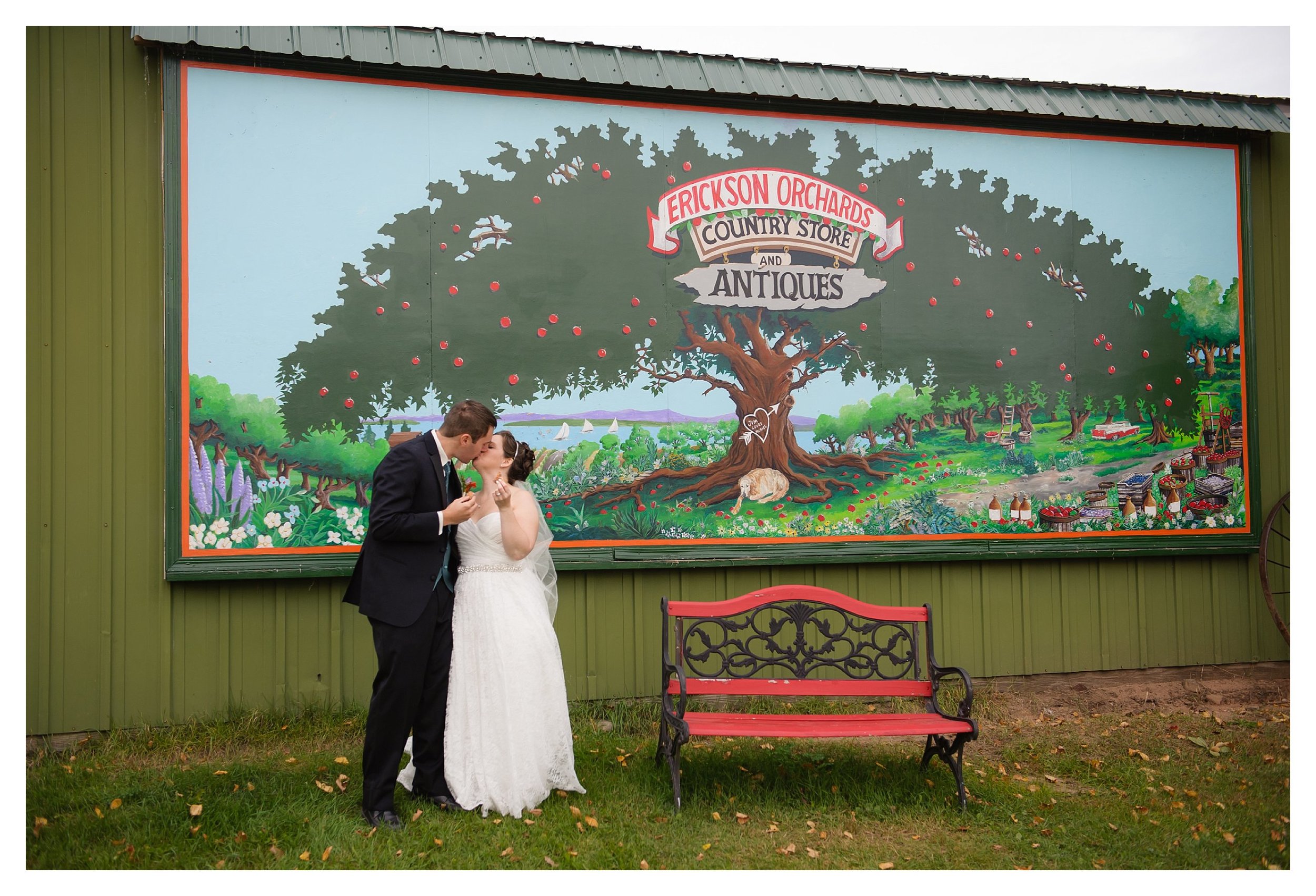 Lindstrom MN Bayfield WI Erickson Orchard wedding donuts ps139photography.com Twin cities Minnesota northwoods Bayfield wisconsin destination wedding ps 139 photography_0538.jpg