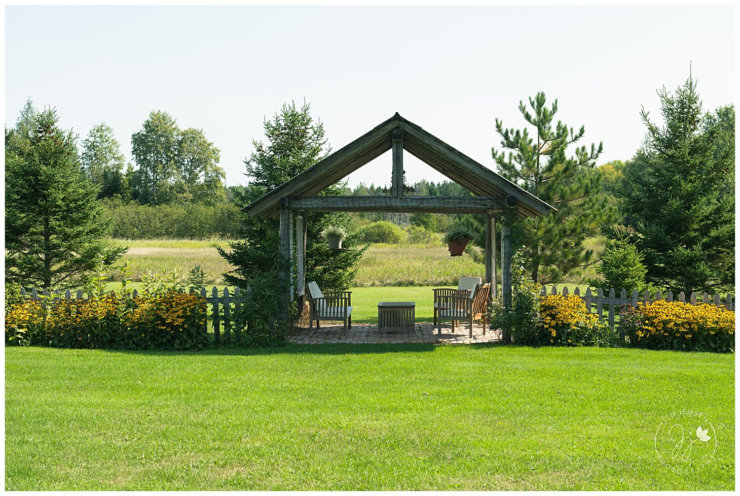 Brule River Barn_WI_ MN_twin cities_Barn wedding photographer wisconsin minnesota jen jensen photography rush city center city scandia mora_0198.jpg