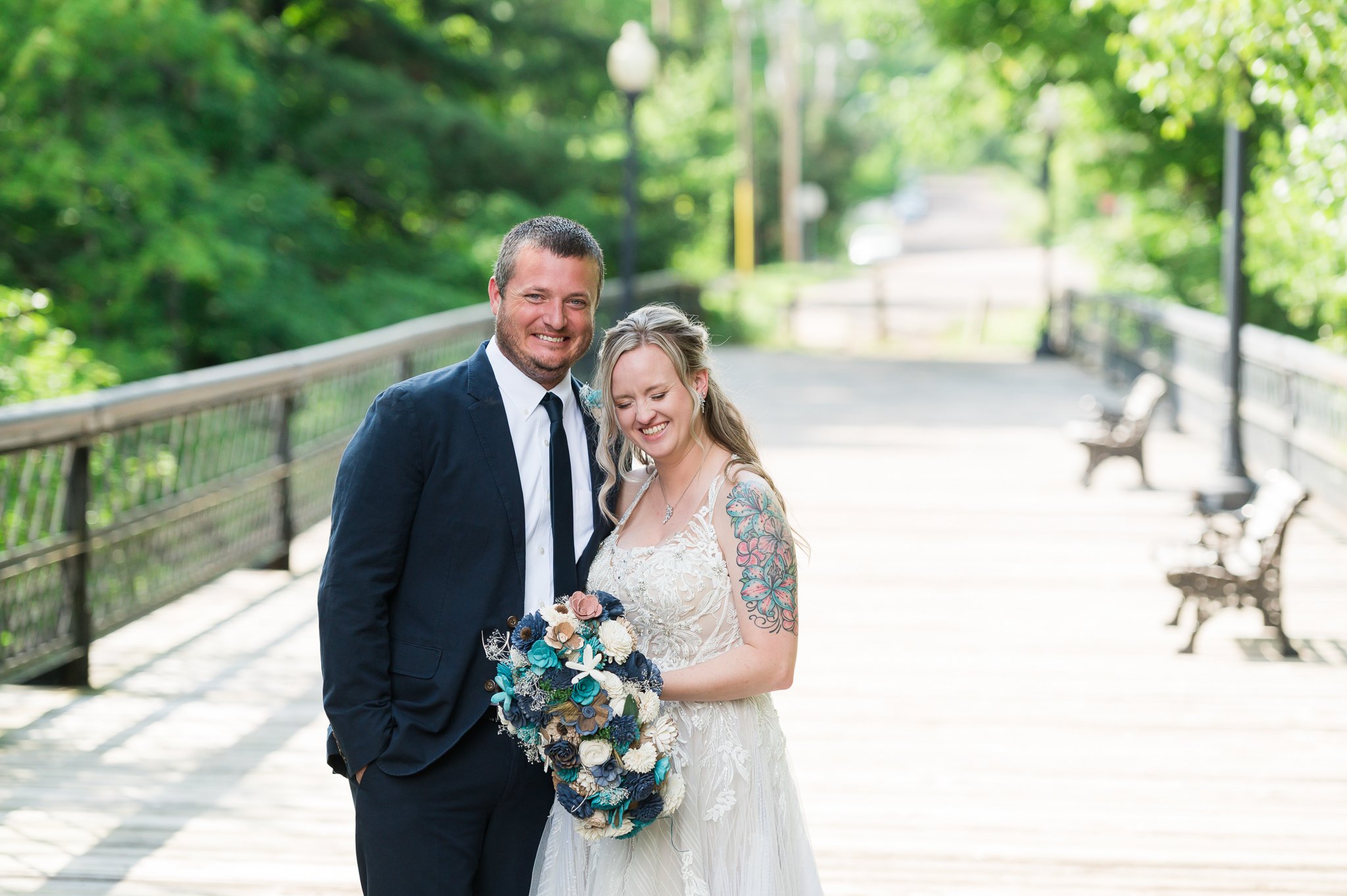 31-313-3_JJP_1080DTP_bayfield_minneapolis_jenjensenphotographywedding pictures photographer minneapolis wisconsin bayfield jenjensenphotography.jpg