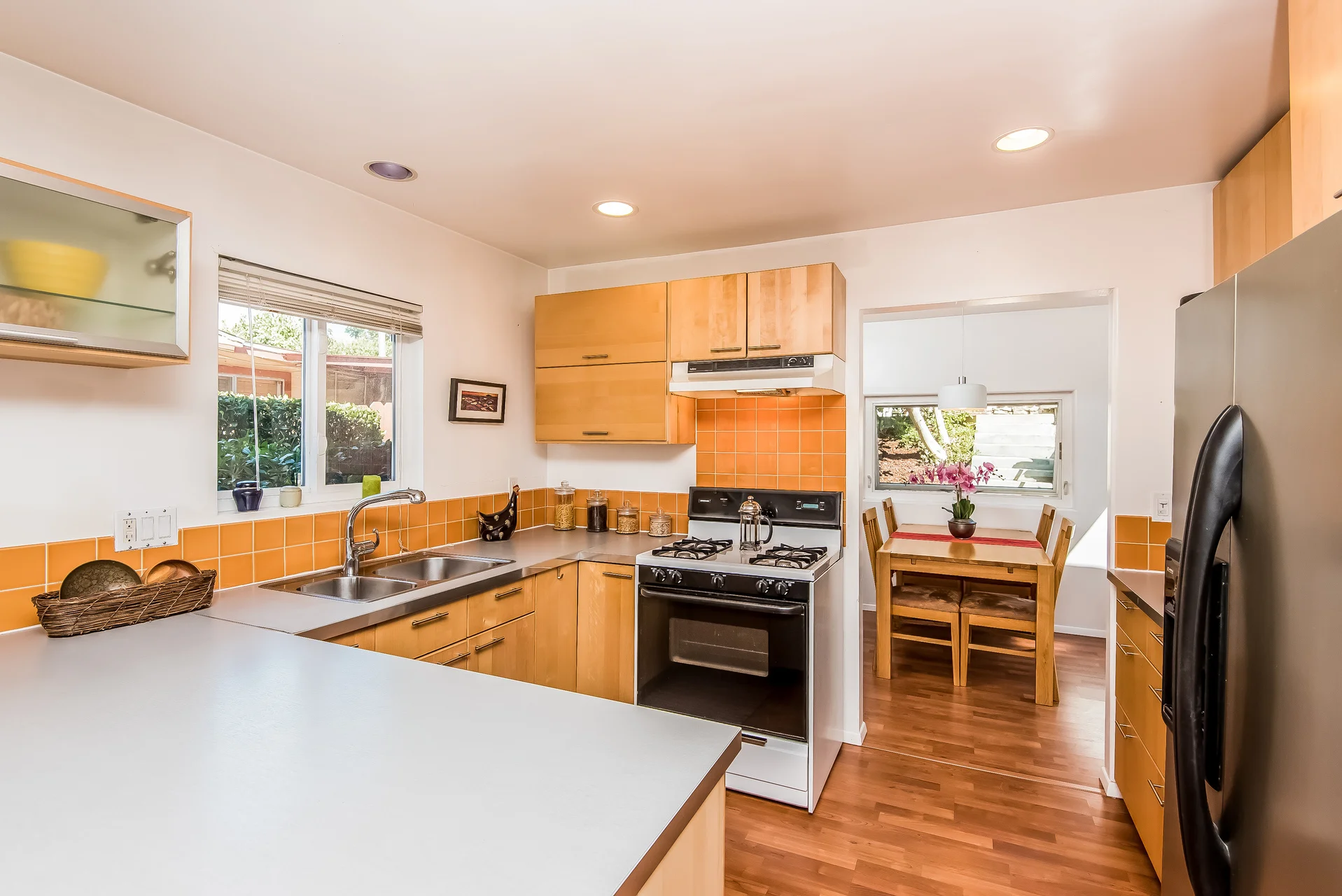 012-Kitchen-3114572-medium.jpg