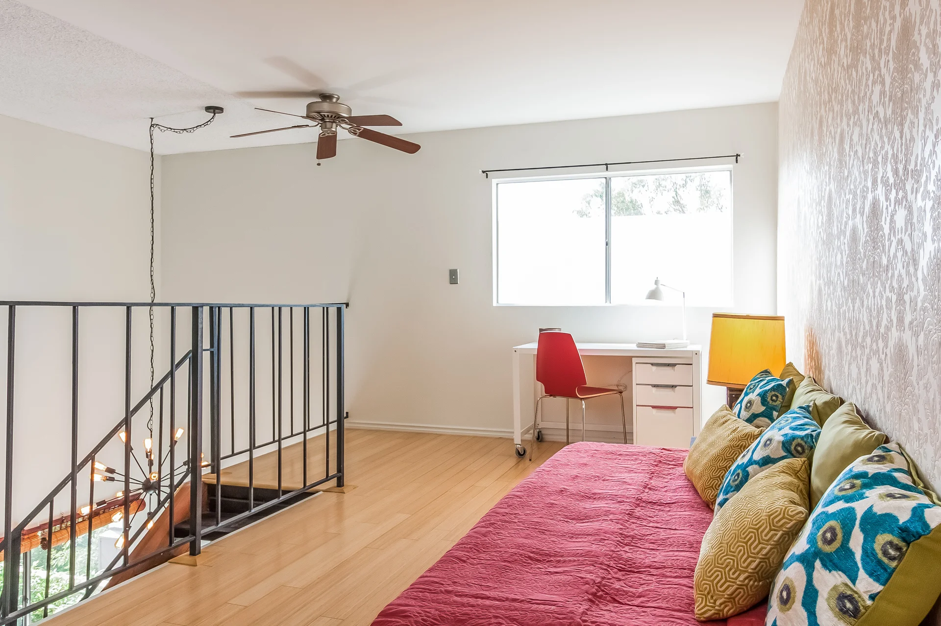 010-Loft_Room-2257786-medium.jpg