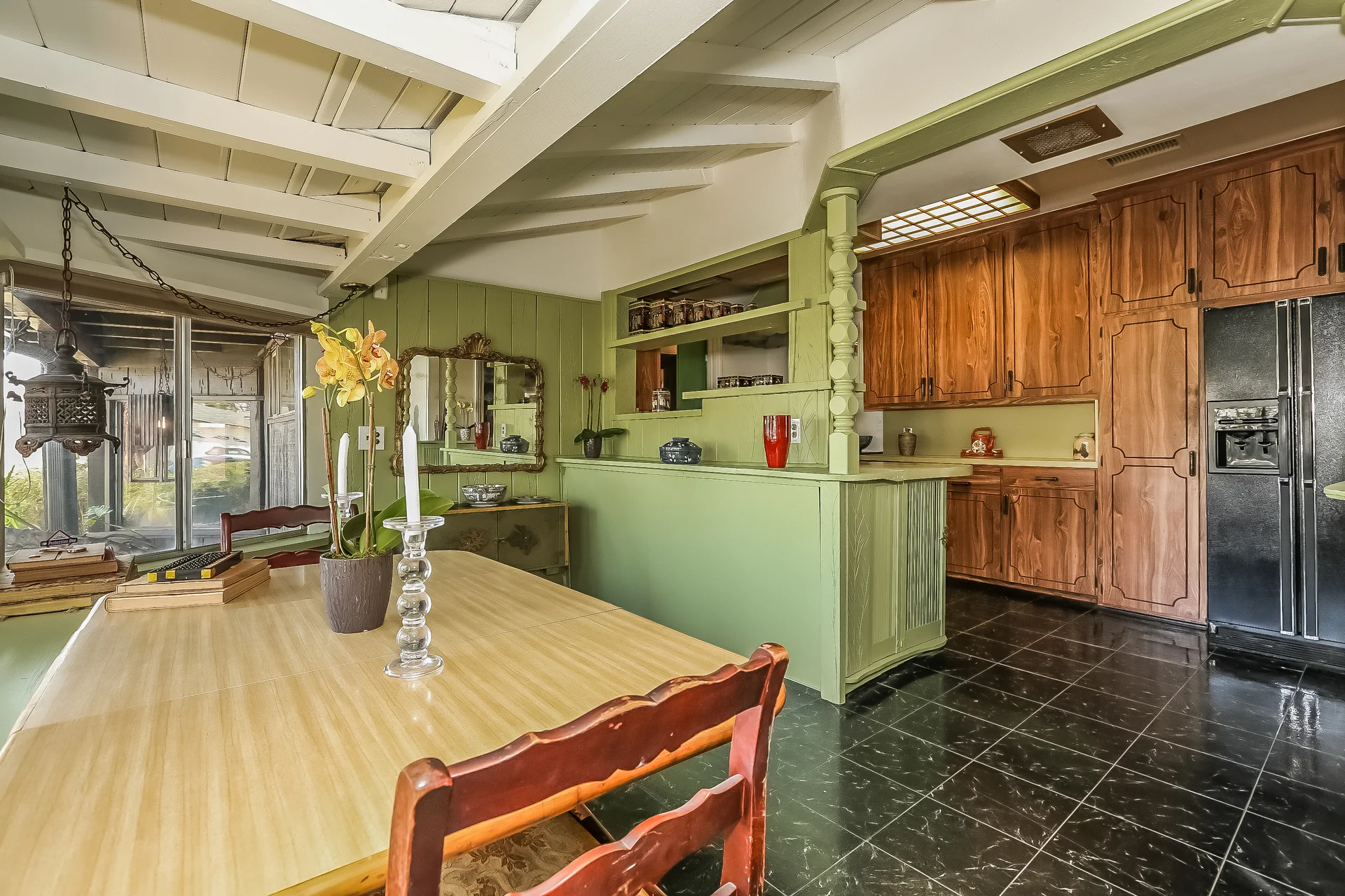 010-Breakfast_Nook-755795-medium.jpg