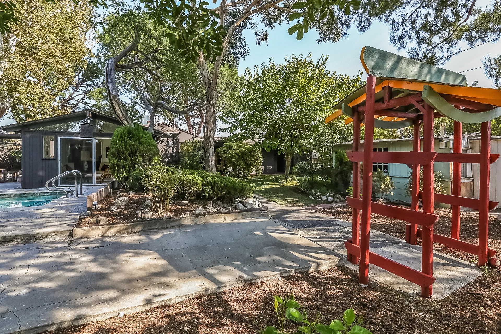 039-Exterior-755830-medium.jpg