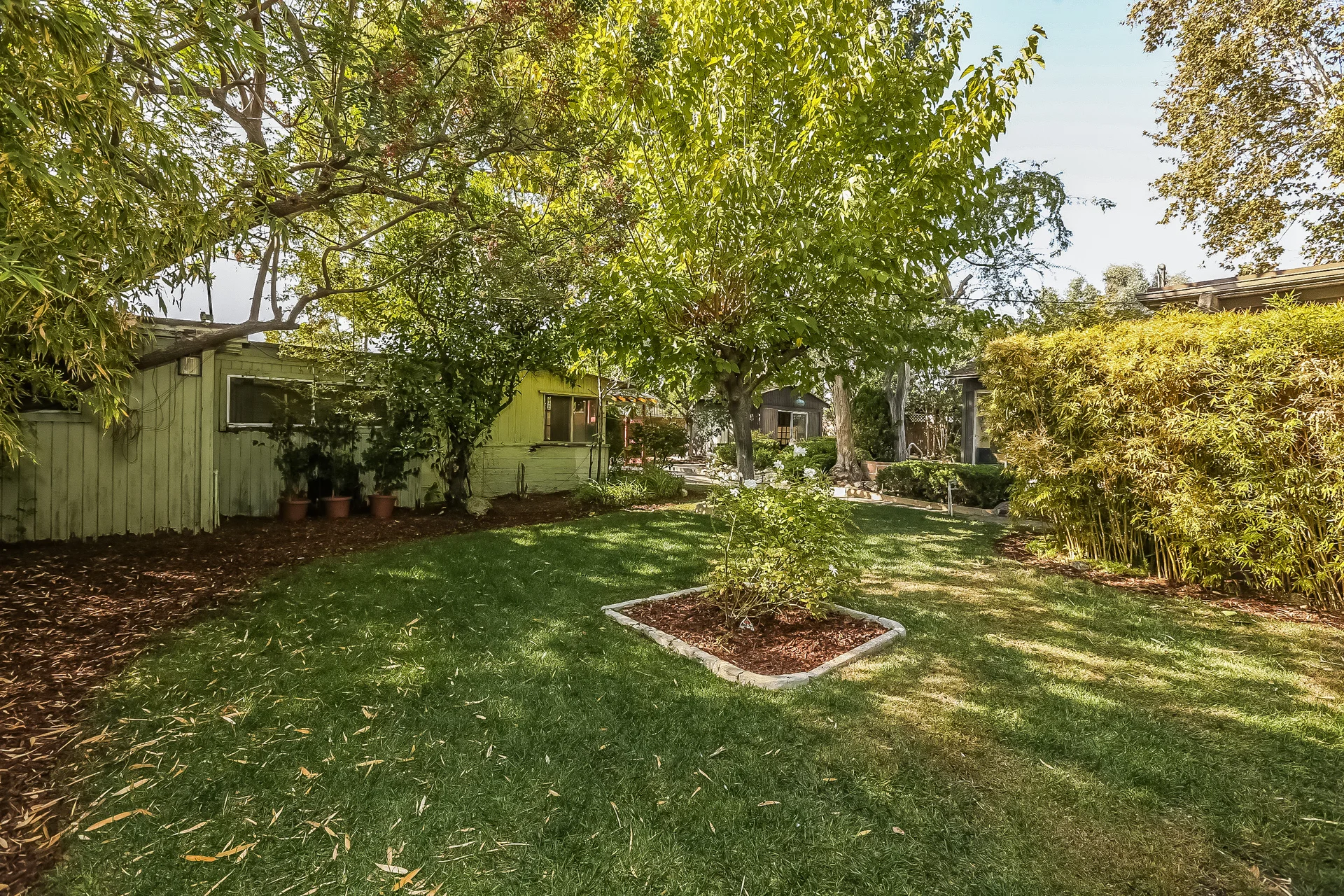 042-Exterior-755834-medium.jpg