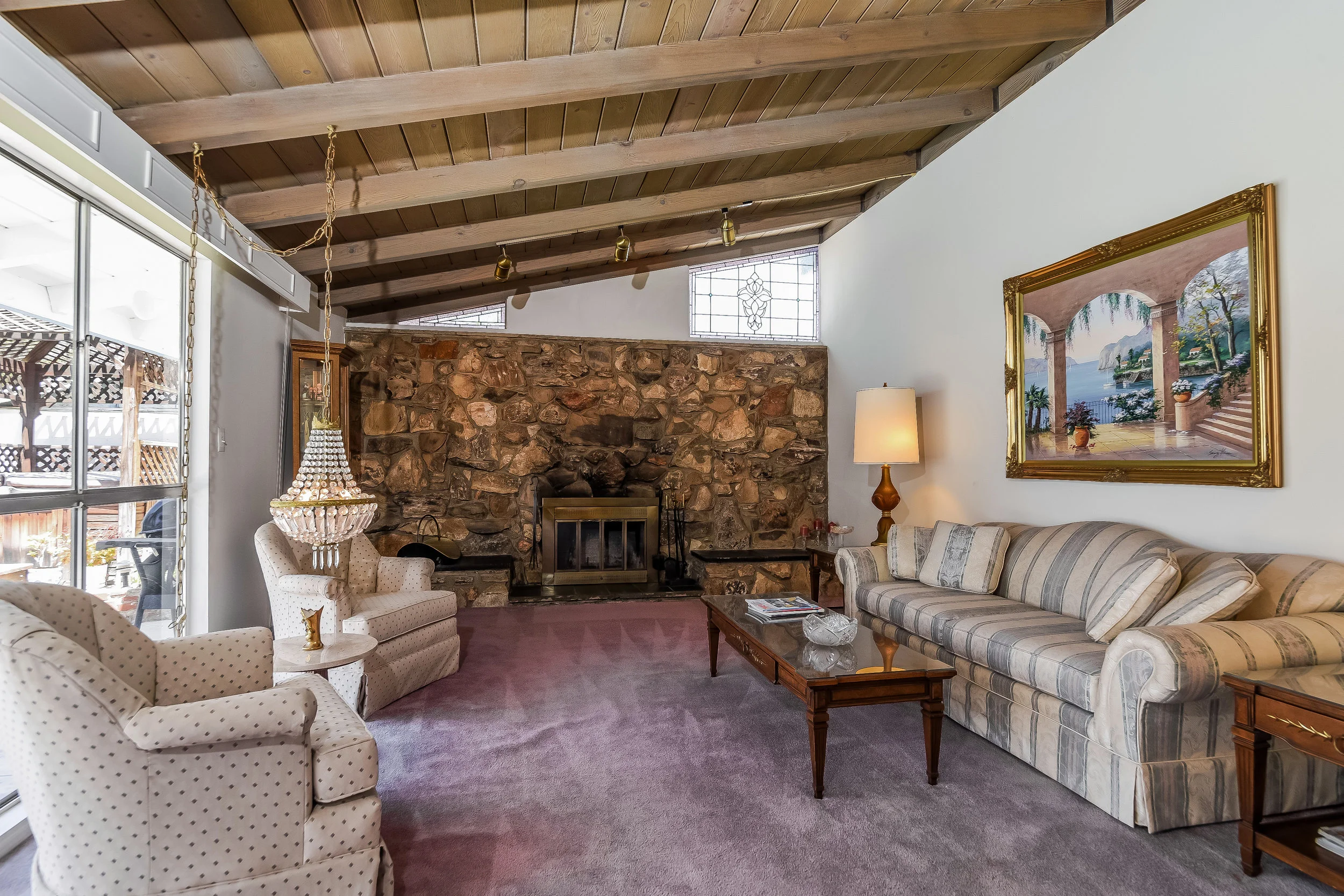 010-photo-living-room-5877632.jpg