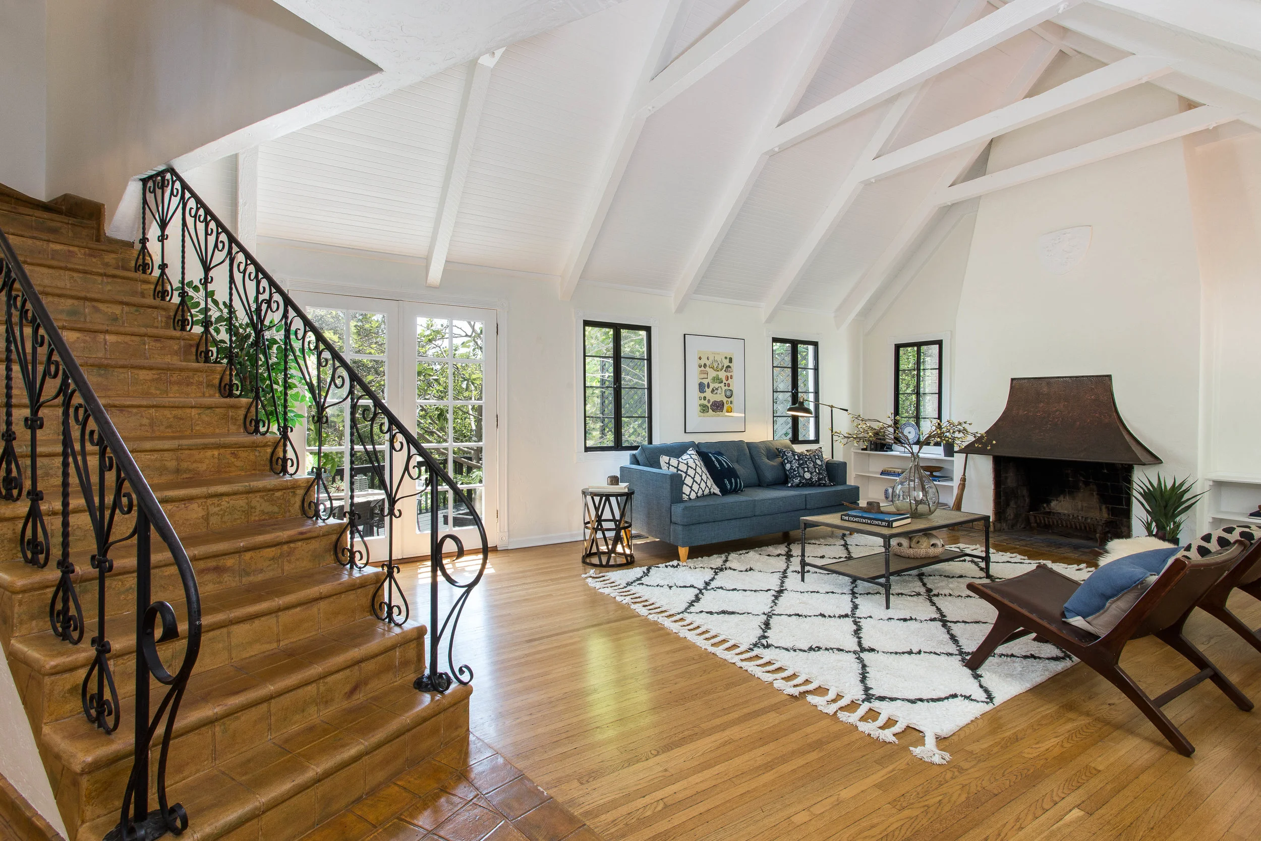 4458 Dundee Drive HsHProd-1.jpg