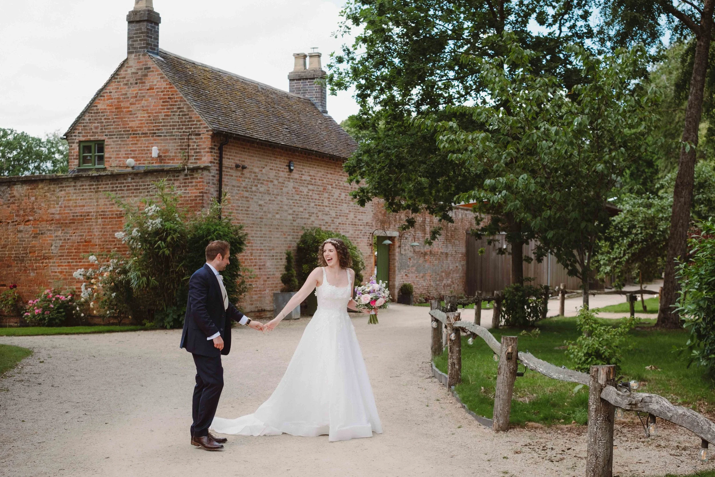 G-ARCHER-PHOTO-THORPE-GARDEN-WEDDING-PHOTOGRAPHER-5344.jpg