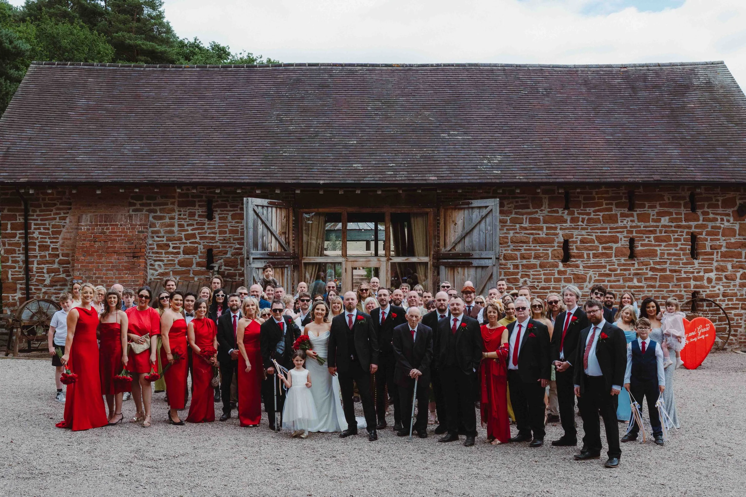 G-ARCHER-PHOTO-BRIDAL-BARN-WEDDING-PHOTOGRAPHER-8565.jpg