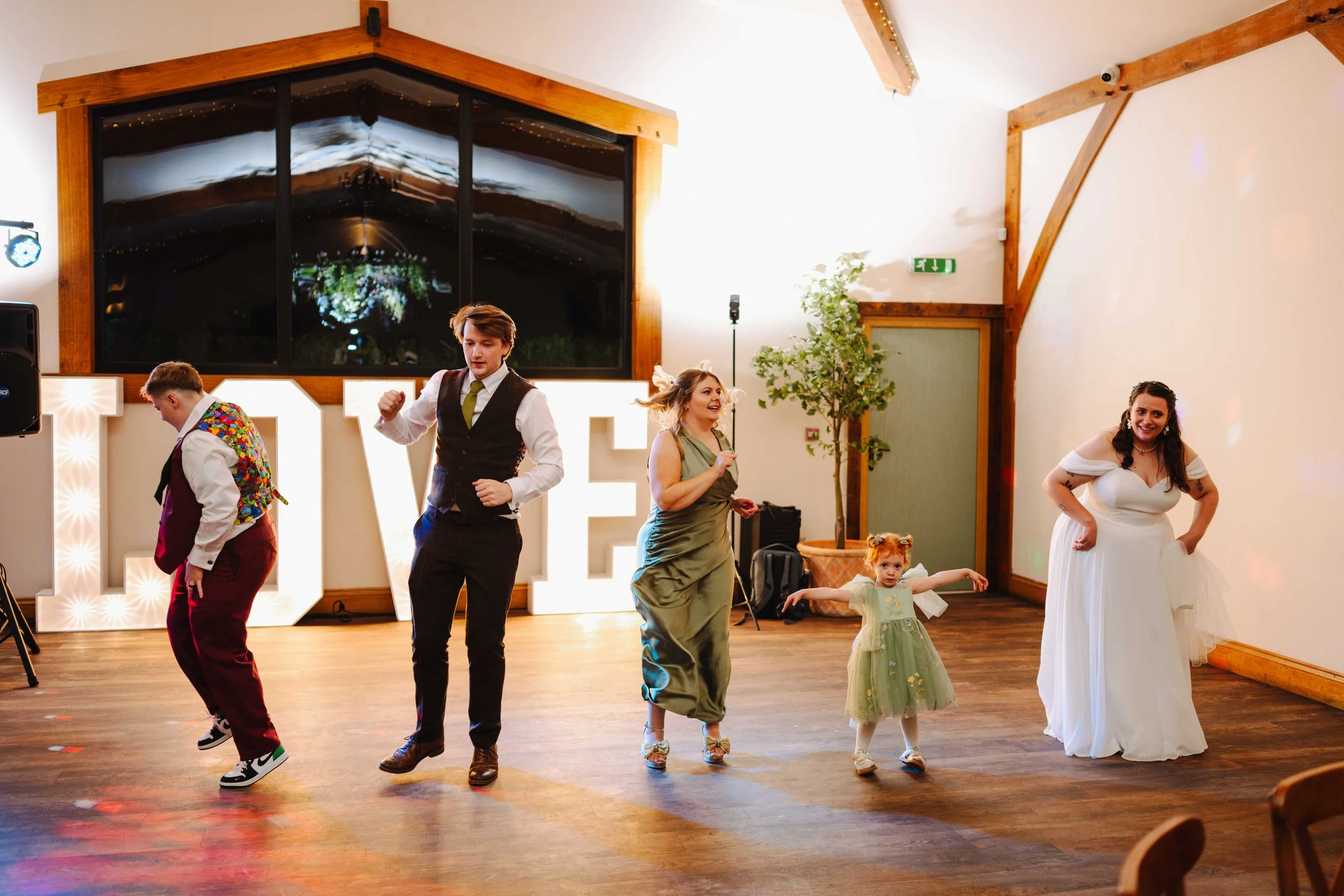 G-ARCHER-PHOTO-COTON-HOUSE-FARM-WEDDING-PHOTOGRAPHY-4382.jpg