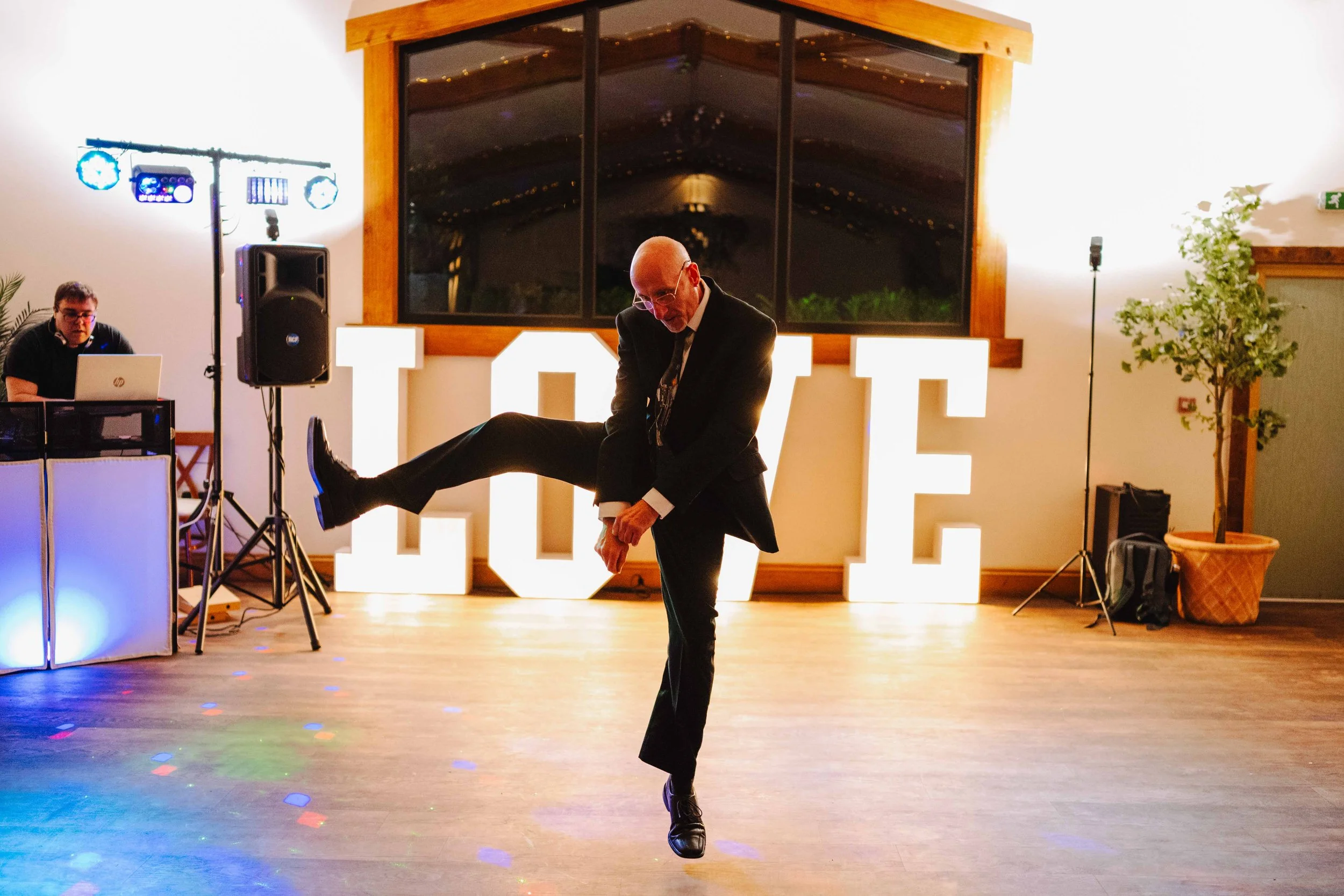 G-ARCHER-PHOTO-COTON-HOUSE-FARM-WEDDING-PHOTOGRAPHY-4426.jpg