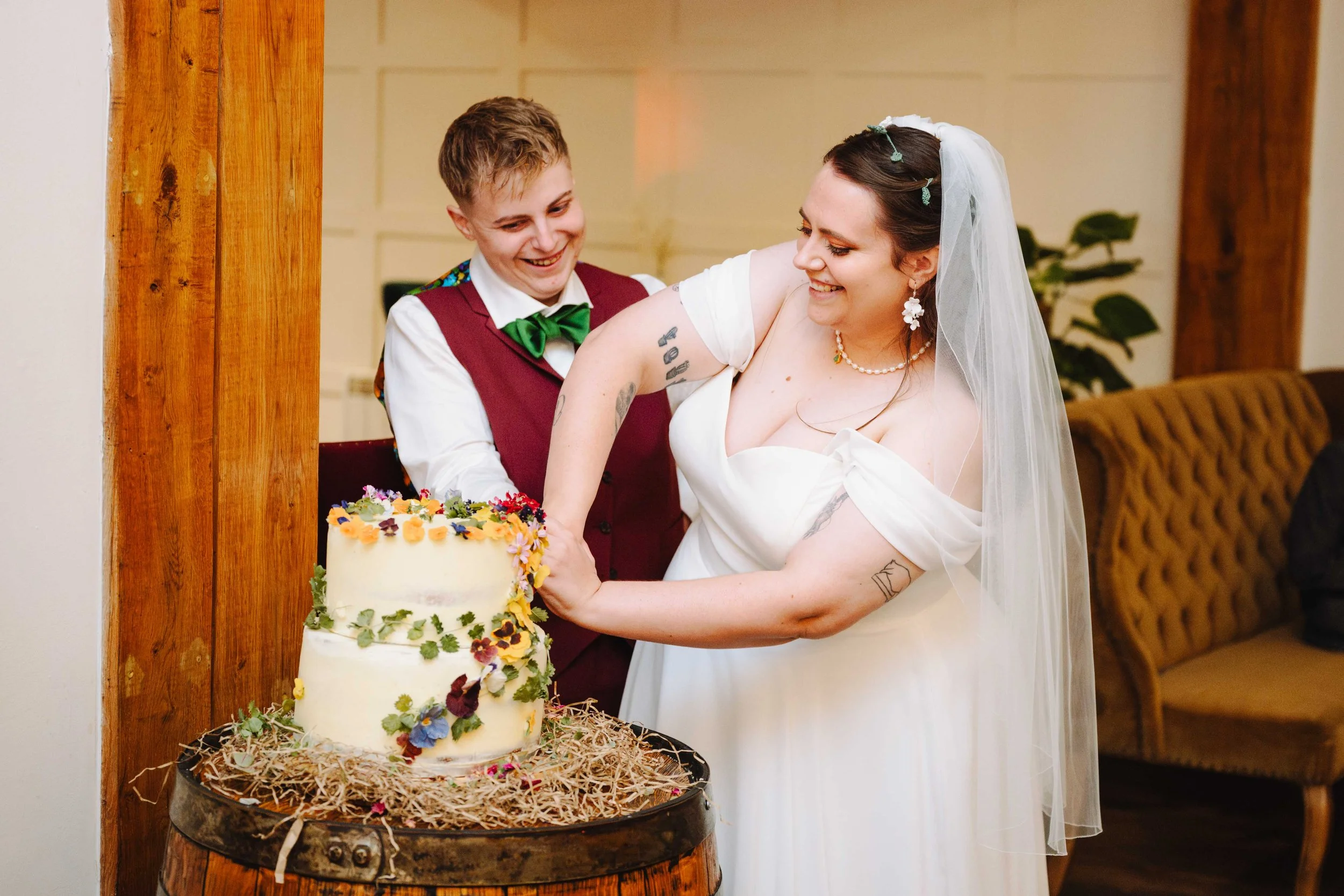 G-ARCHER-PHOTO-COTON-HOUSE-FARM-WEDDING-PHOTOGRAPHY-3877.jpg