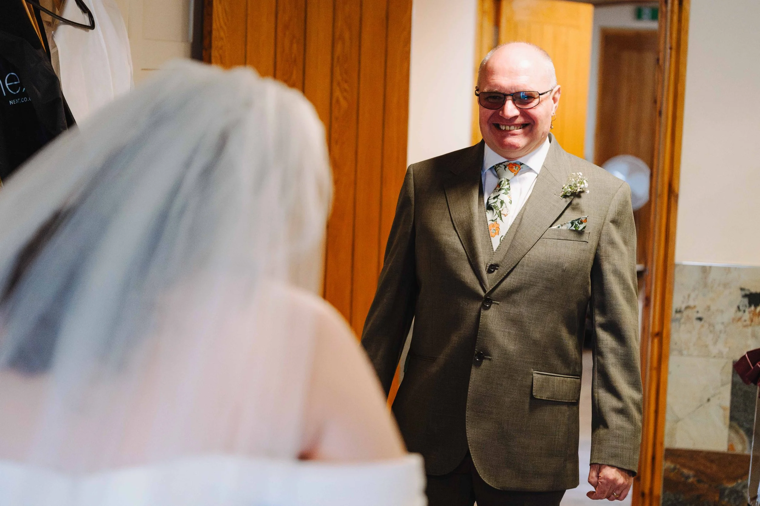 G-ARCHER-PHOTO-COTON-HOUSE-FARM-WEDDING-PHOTOGRAPHY-0911.jpg