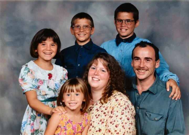 Family Pic 1995.jpg