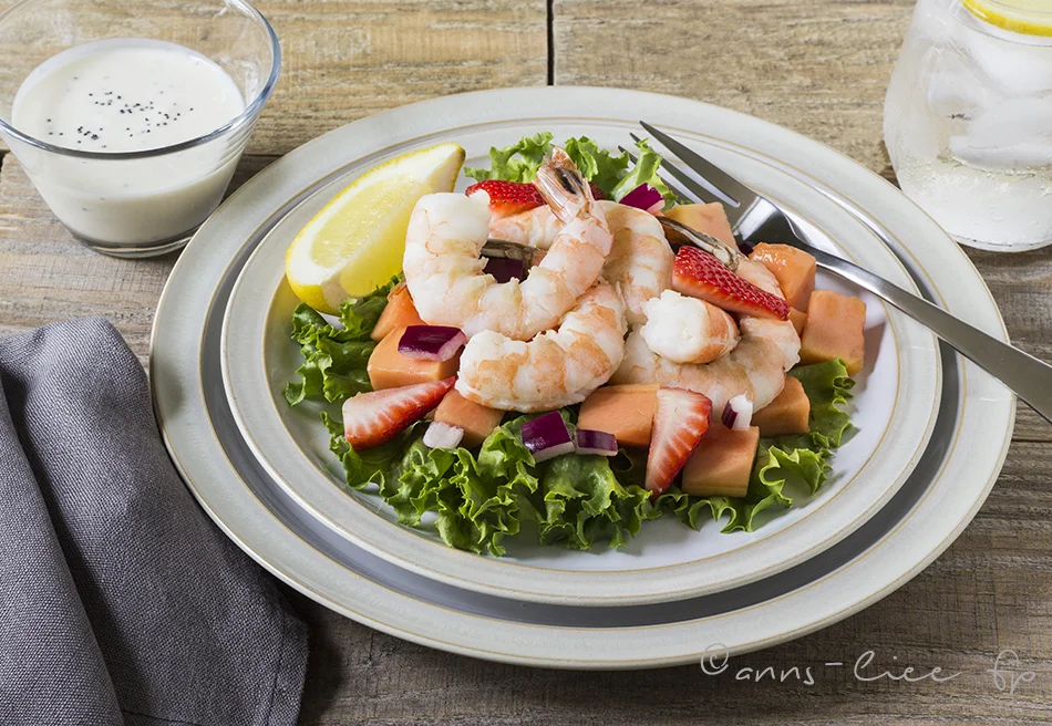 plated_shrimp_papaya_salad.jpg