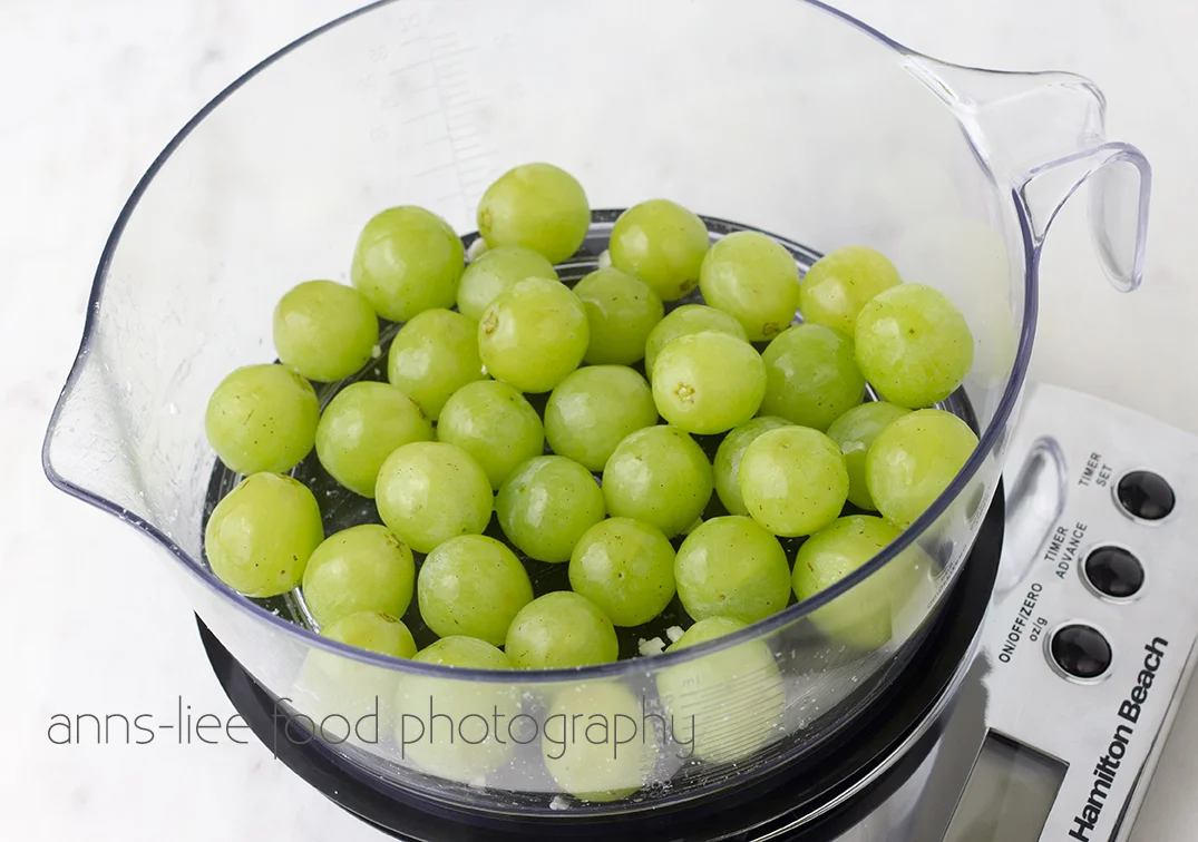 green-seedless-grapes.jpg