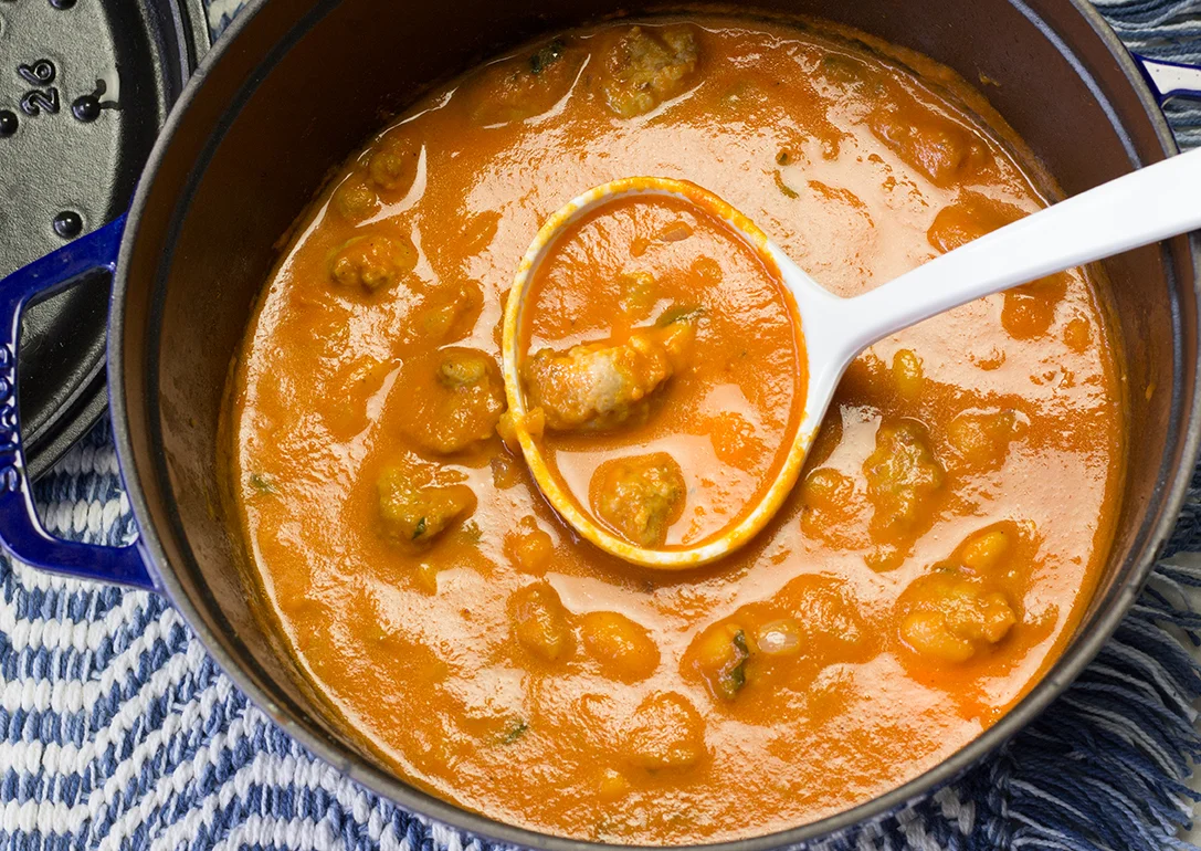 pot_sausage_roasted_vegie_soup_2430.jpg