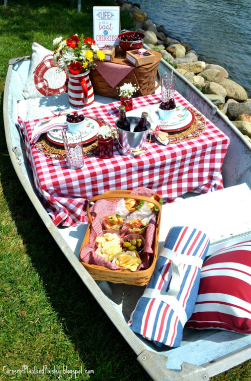 Picnic on a boat source