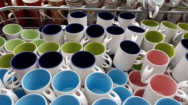 TINGGAL 4 HARI LAGII !!
.
Ayoo buruann di borong, *Mug COLORFULL 10 rbu*.. 🏃&zwj;♀🏃&zwj;♀🏃&zwj;♀
Warna cantik, harga murah.. Kapan lagi bisa bersantai minum kopi dengan mug cantik, harga murah meriah.. 🙈
Tahan panas, &amp; bisa masuk microwave pu