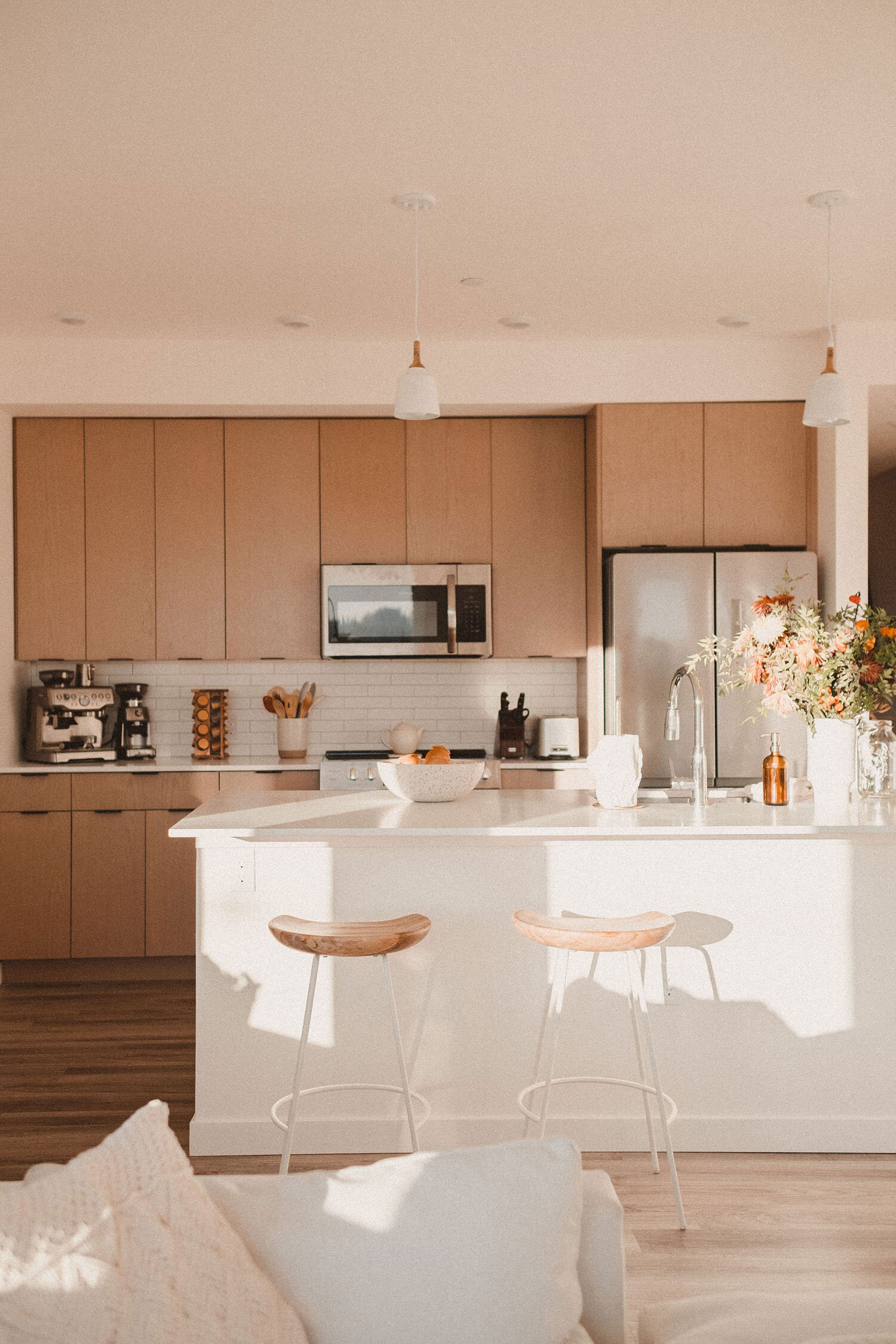 Bohemian Minimalist Portland Apartment — Interior Design, Phoenix | Mackenzie Collier Interiors Bohemian Minimalist Portland Apartment — Interior Design, Phoenix | Mackenzie Collier Interiors