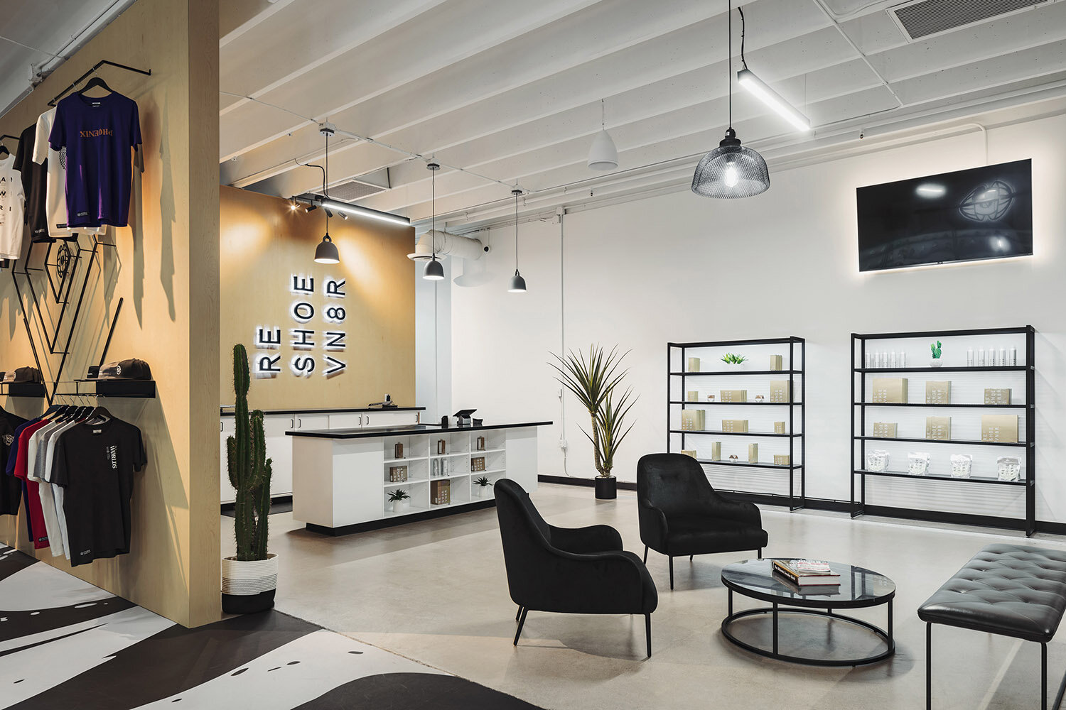 Sleek Decor