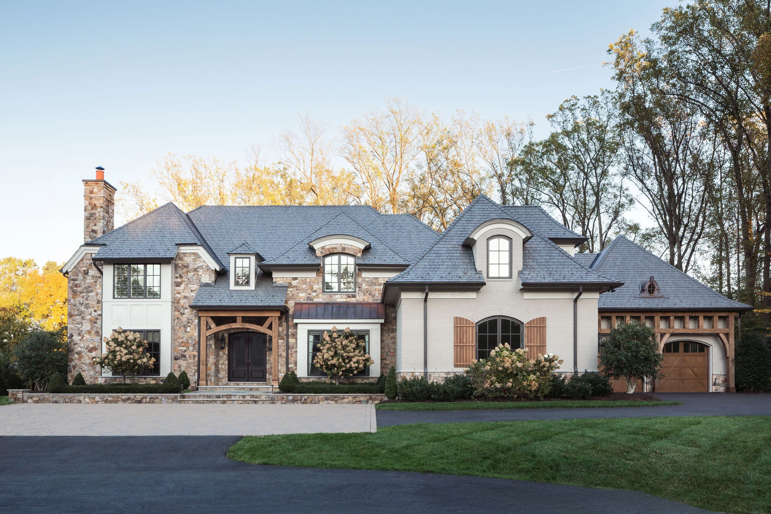 HorvitzExterior2-AngelaNewtonRoyPhotography.jpg