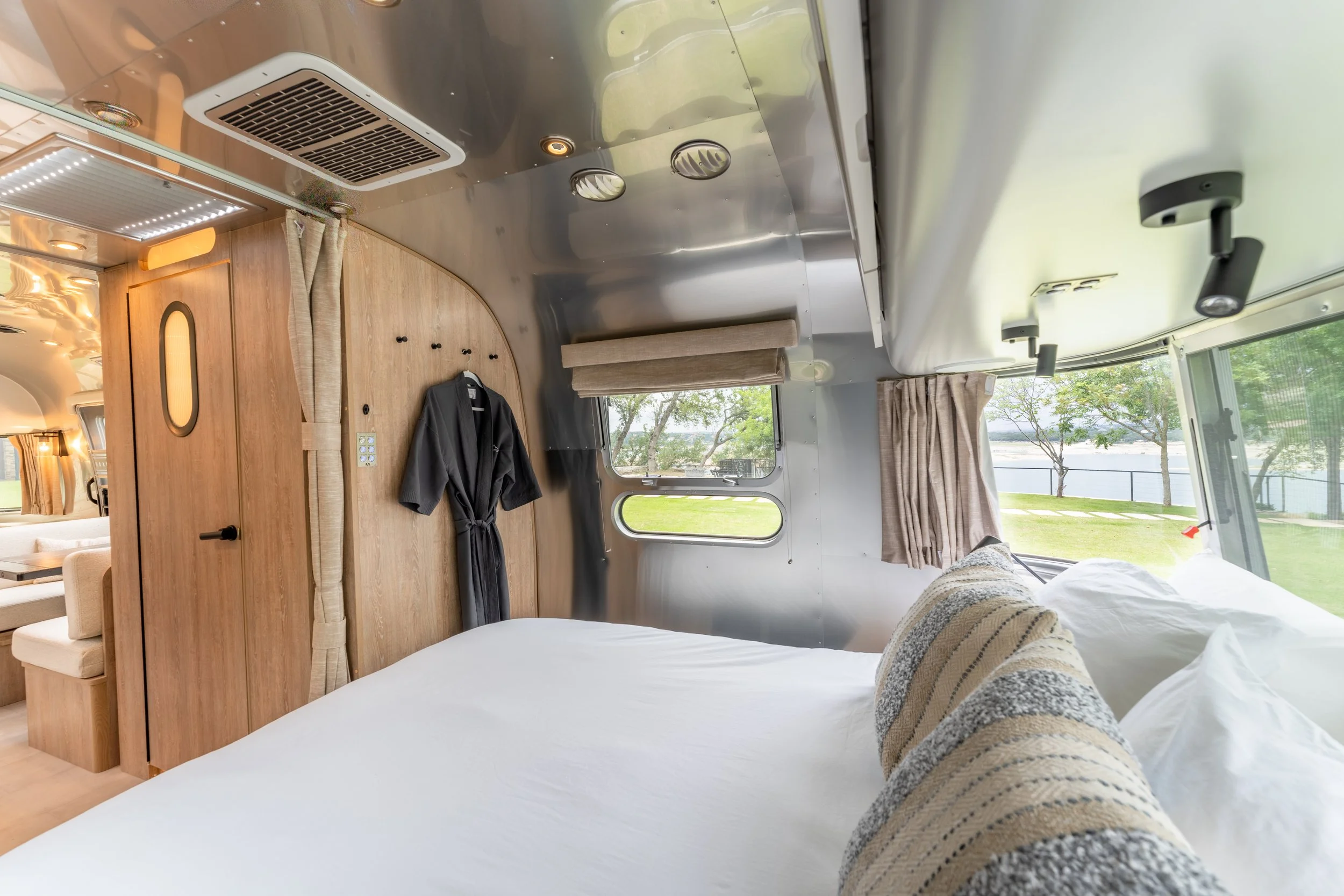 27. Copy of Airstream-12.jpeg