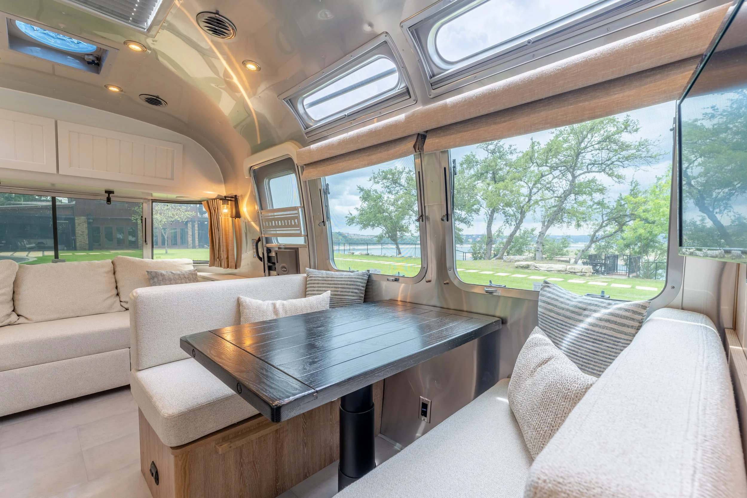 28. Airstream-19.jpeg