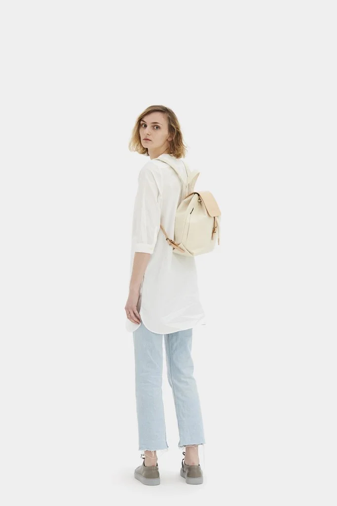 thisispaper-classic-backpack-small-oof-white-04.jpg