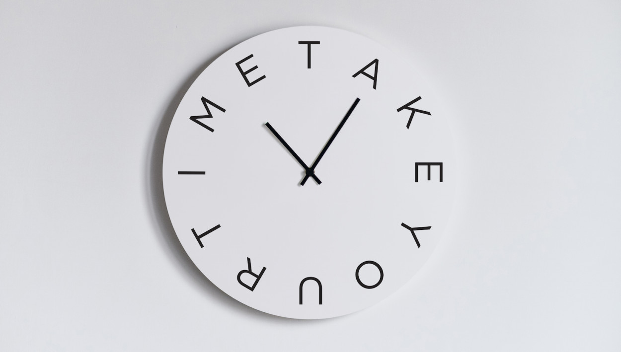 moods-clock-paula-studio-take-your-time.jpeg