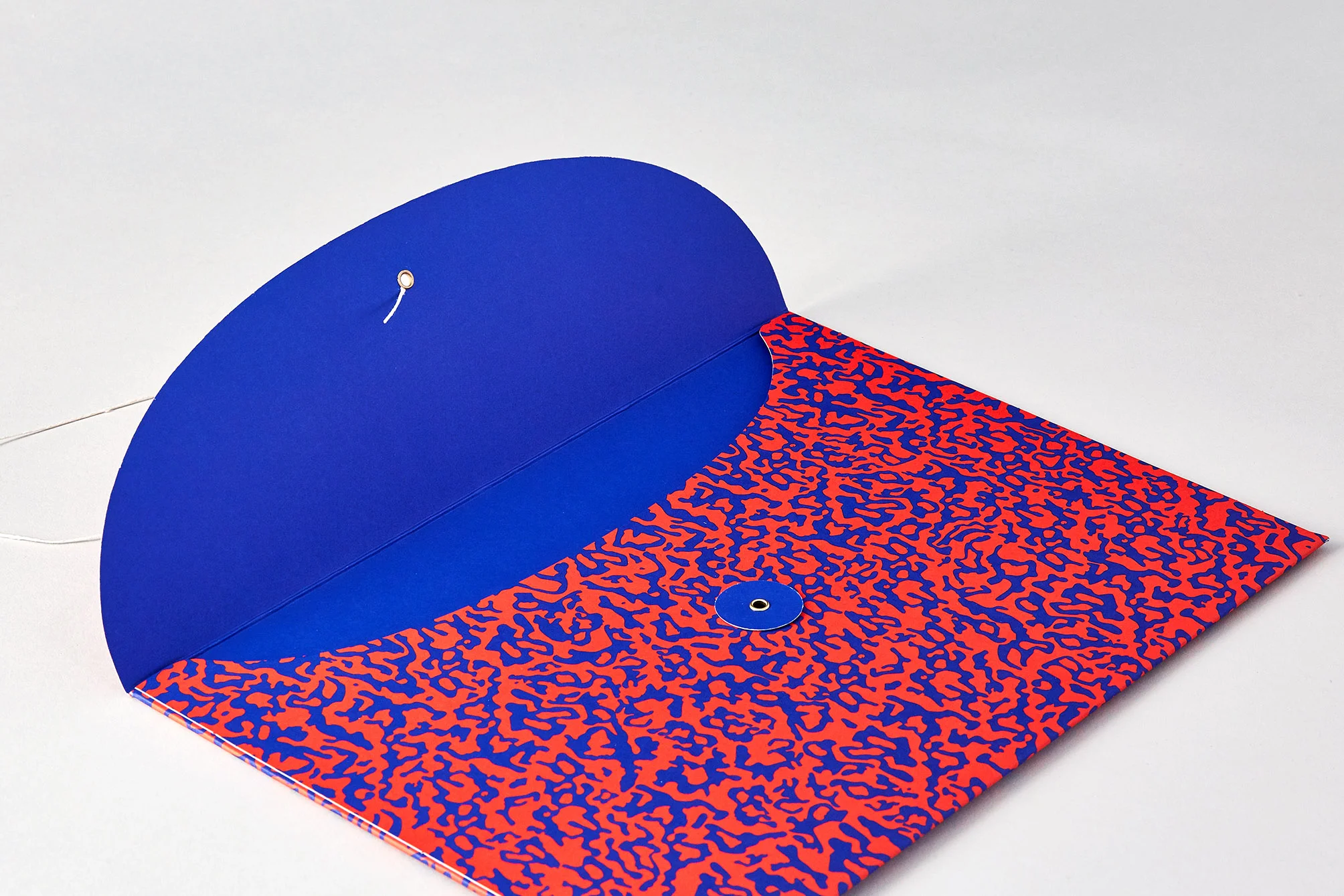 ripple-red-blue-documents-folder-leta-sobierajski-03.jpg